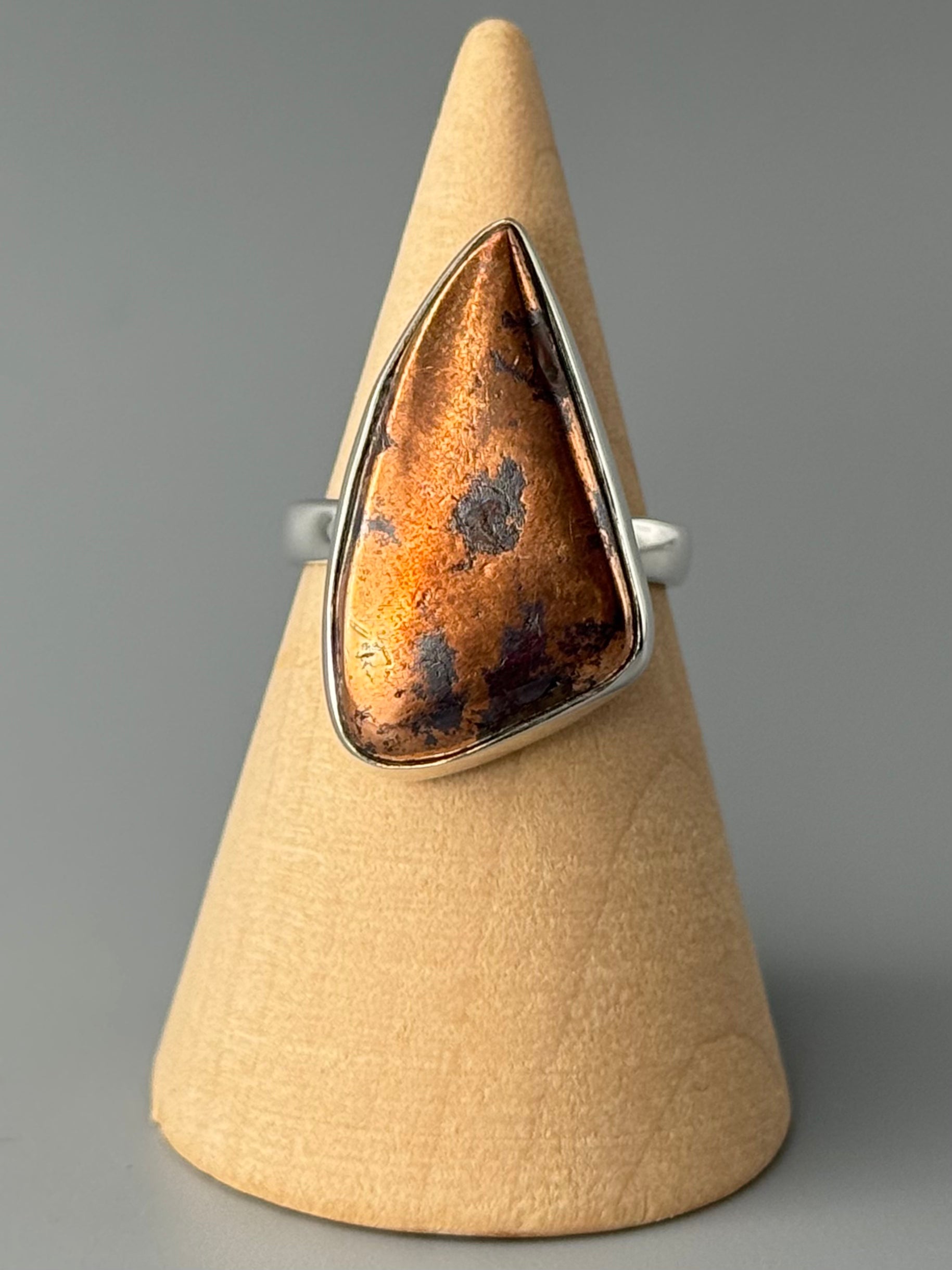 •COPPER IN MATRIX - FREEFORM• simple bezel silver ring (size 6)