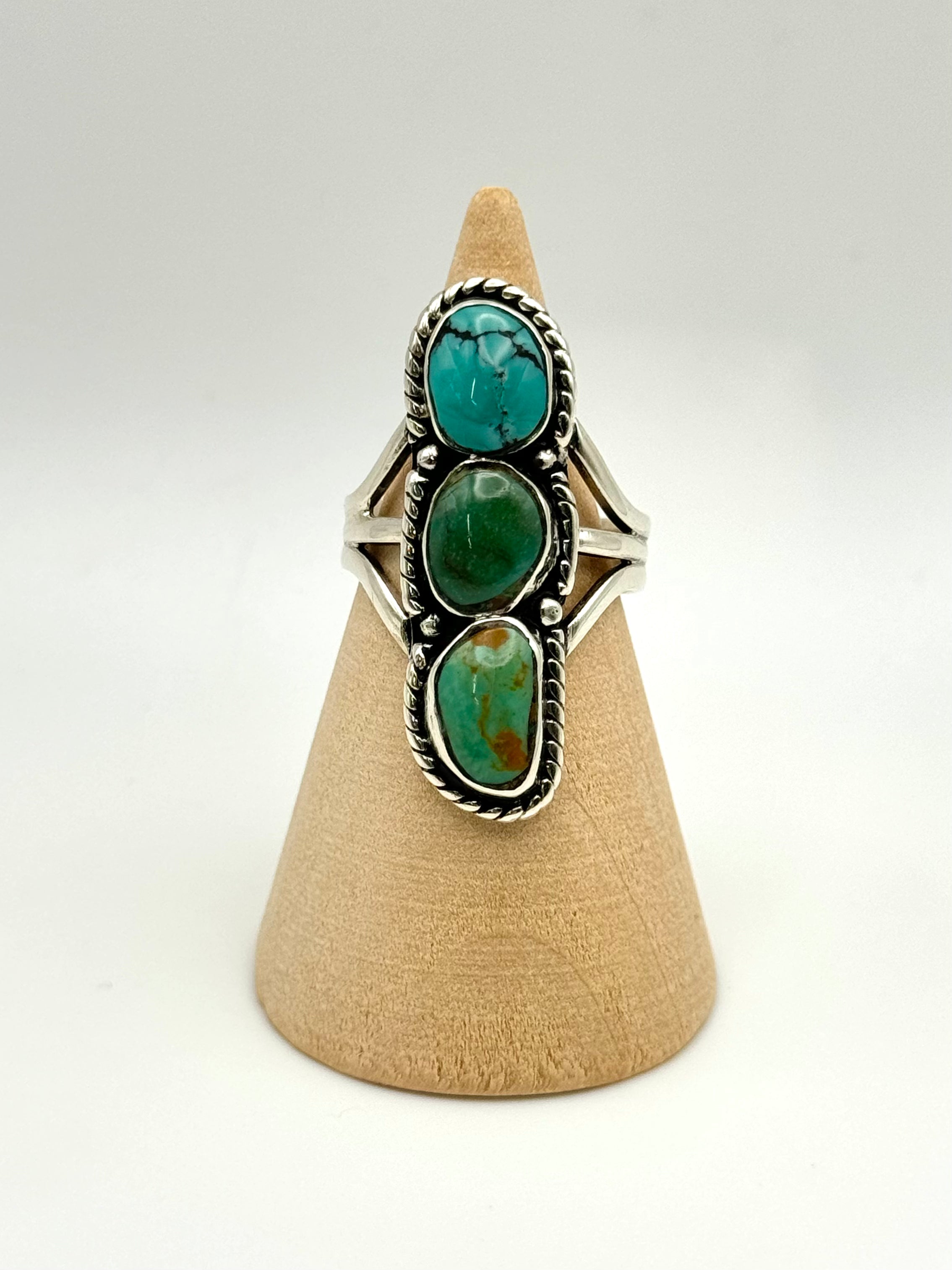 •TURQUOISE• Navajo silver triple stone ring (size 6.5)