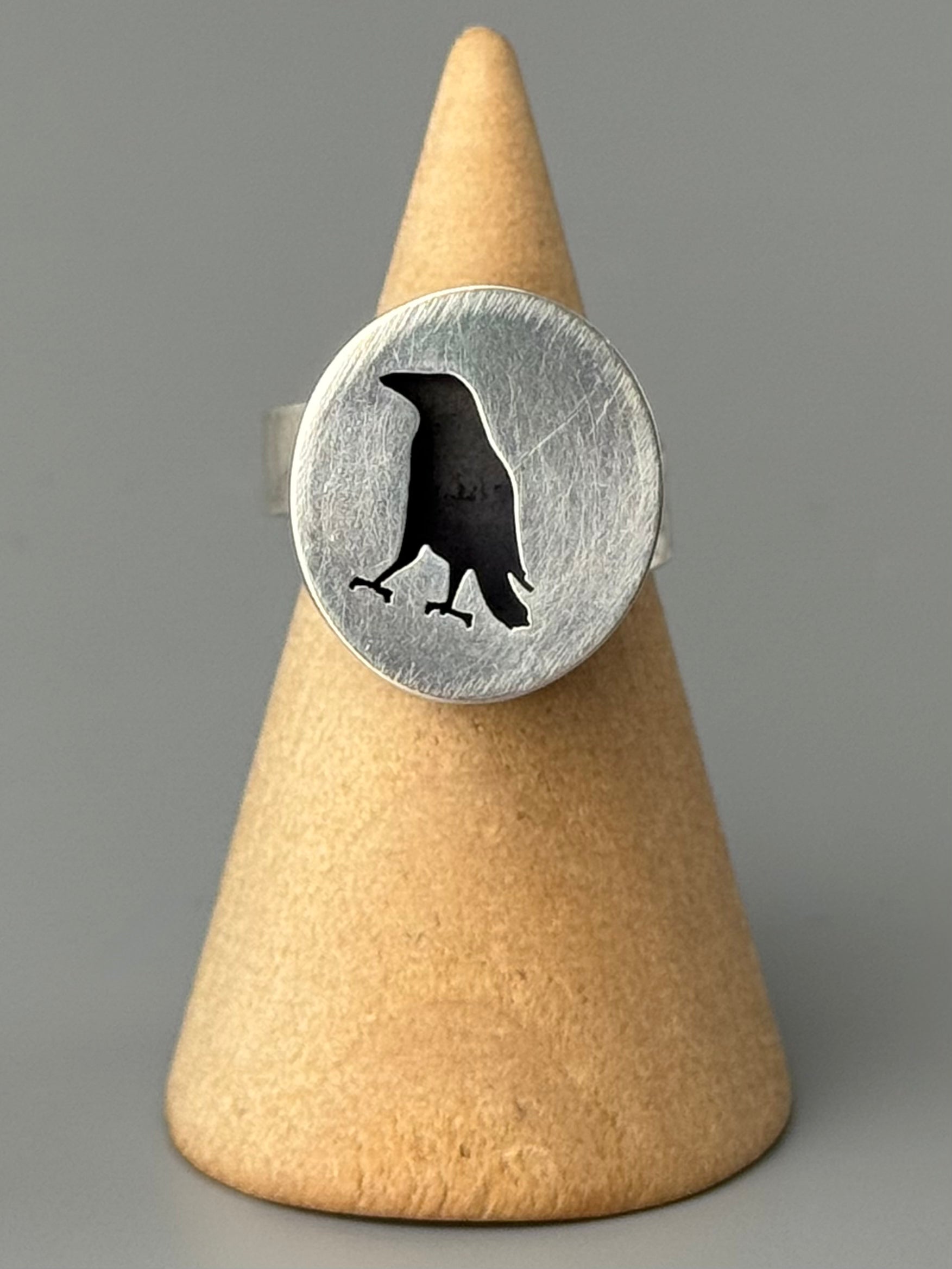 •NEVERMORE - SMALL• silver raven shadowbox adjustable ring
