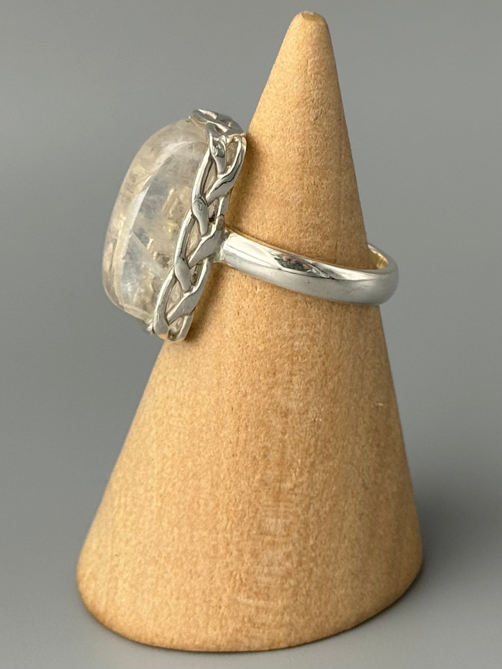 •RAINBOW MOONSTONE - LATTICE• braided bezel silver ring (size 4.75)