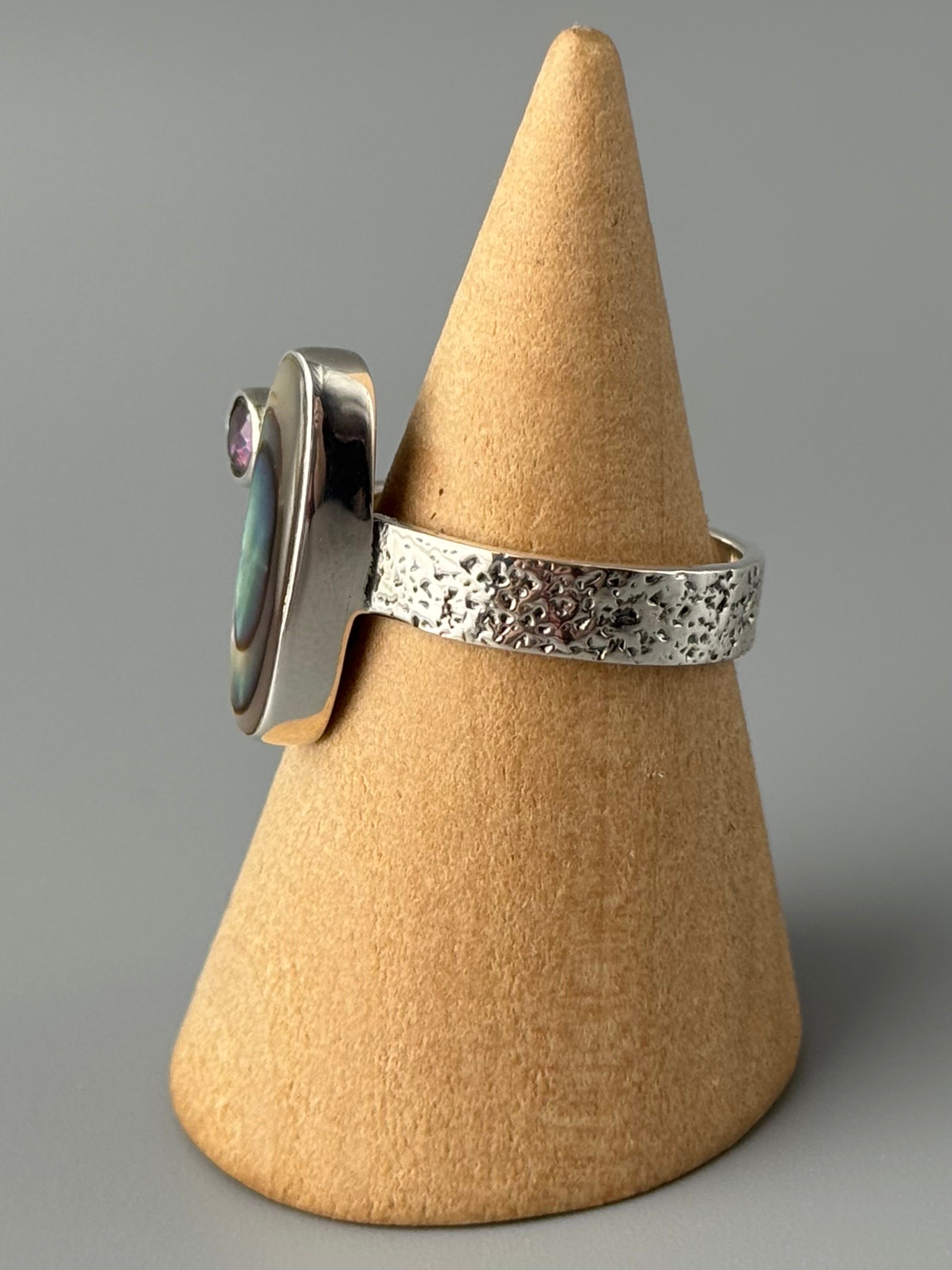 •ABALONE + MYSTIC QUARTZ - ORIGIN• textured band silver ring (various sizes)