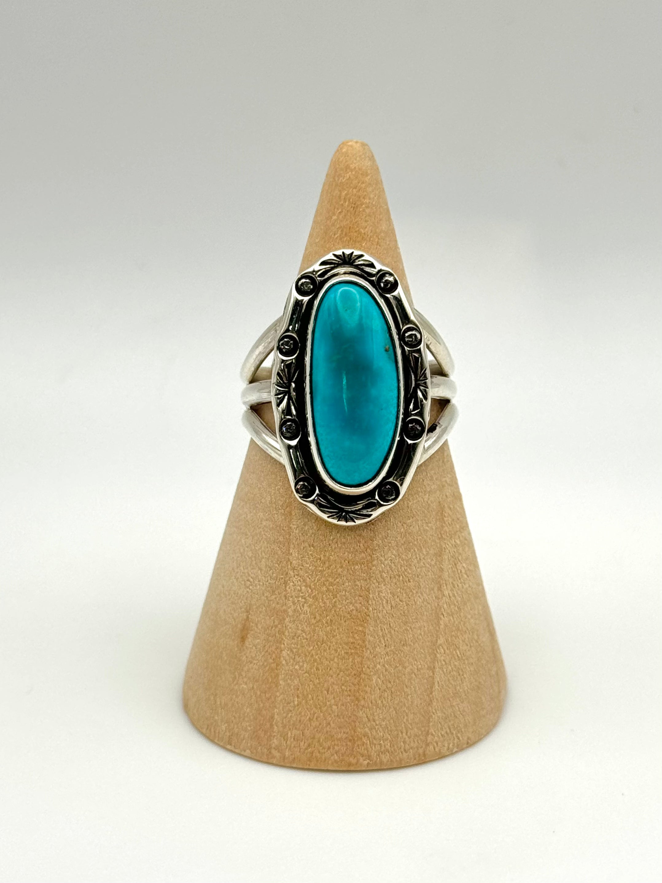 •KINGMAN TURQUOISE - 1• Navajo silver ring (size 7)