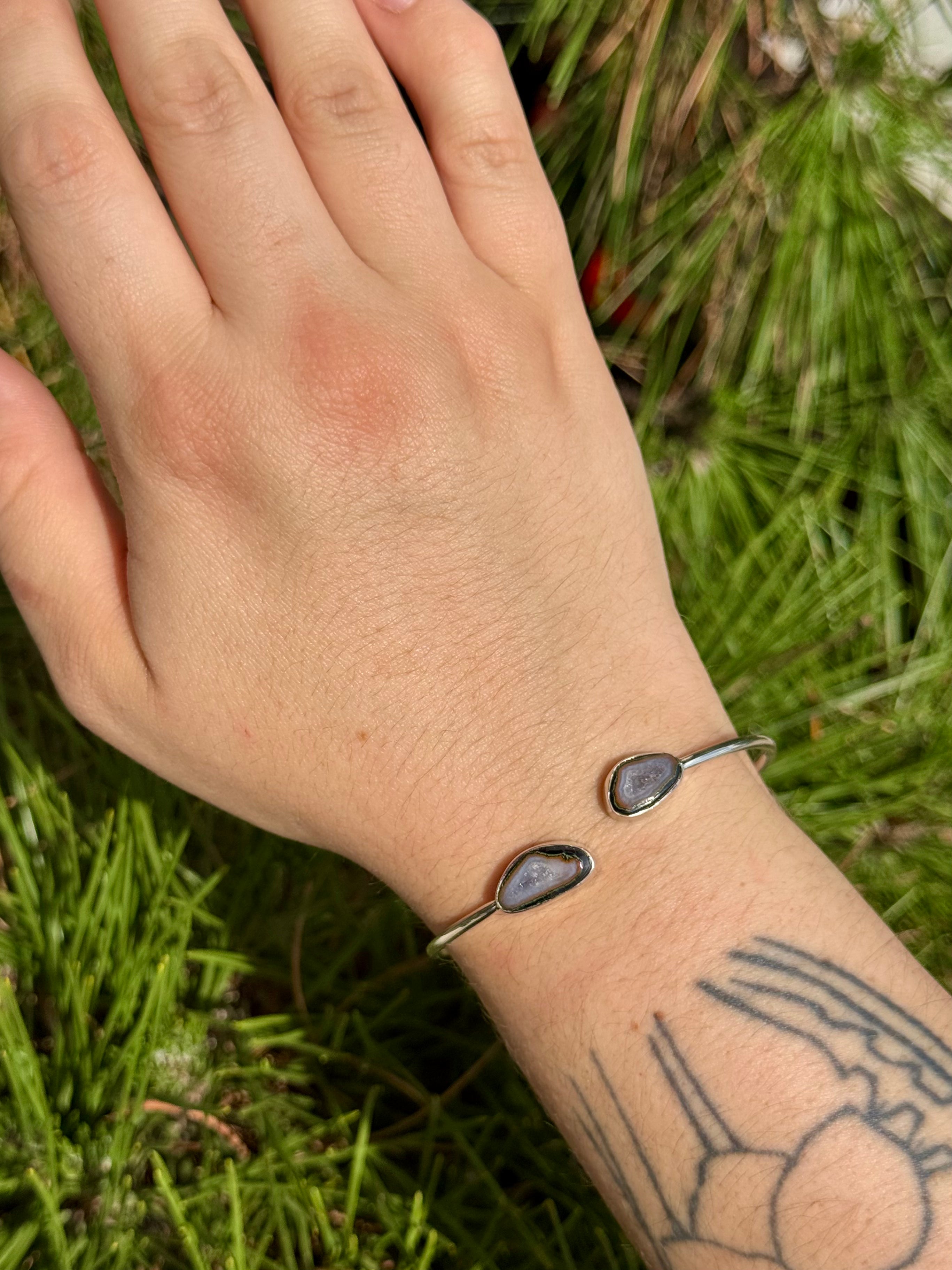•GEODES• coconut druzy + silver twist-on cuff bracelet