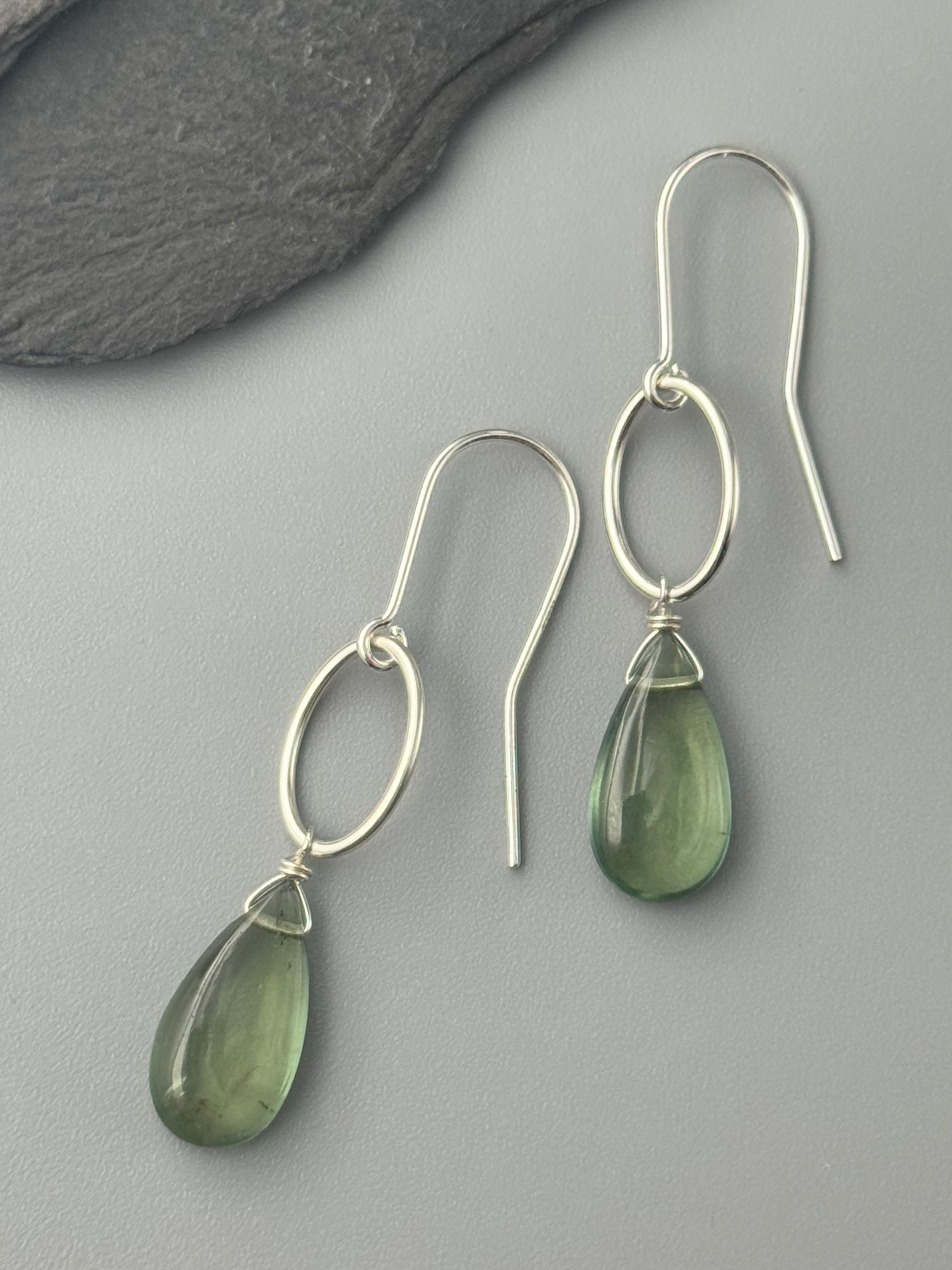 •MINI IO• fluorite + silver earrings