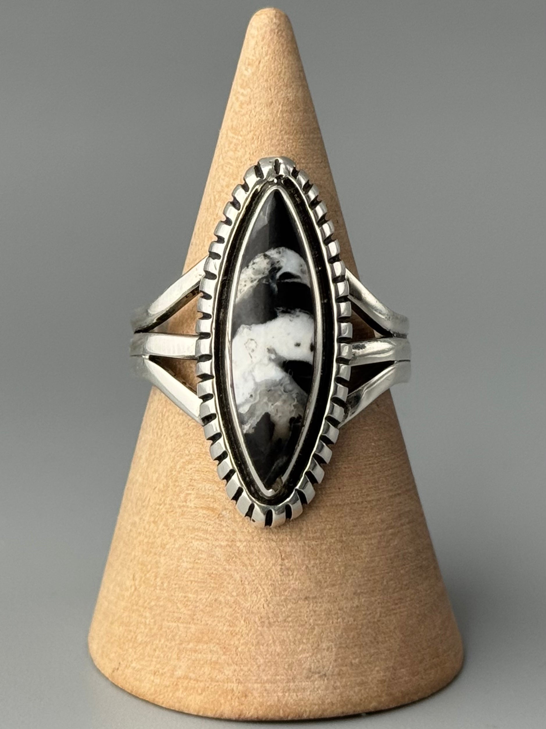 •WHITE BUFFALO TURQUOISE - ATSAH• Navajo silver ring (size 9.5)