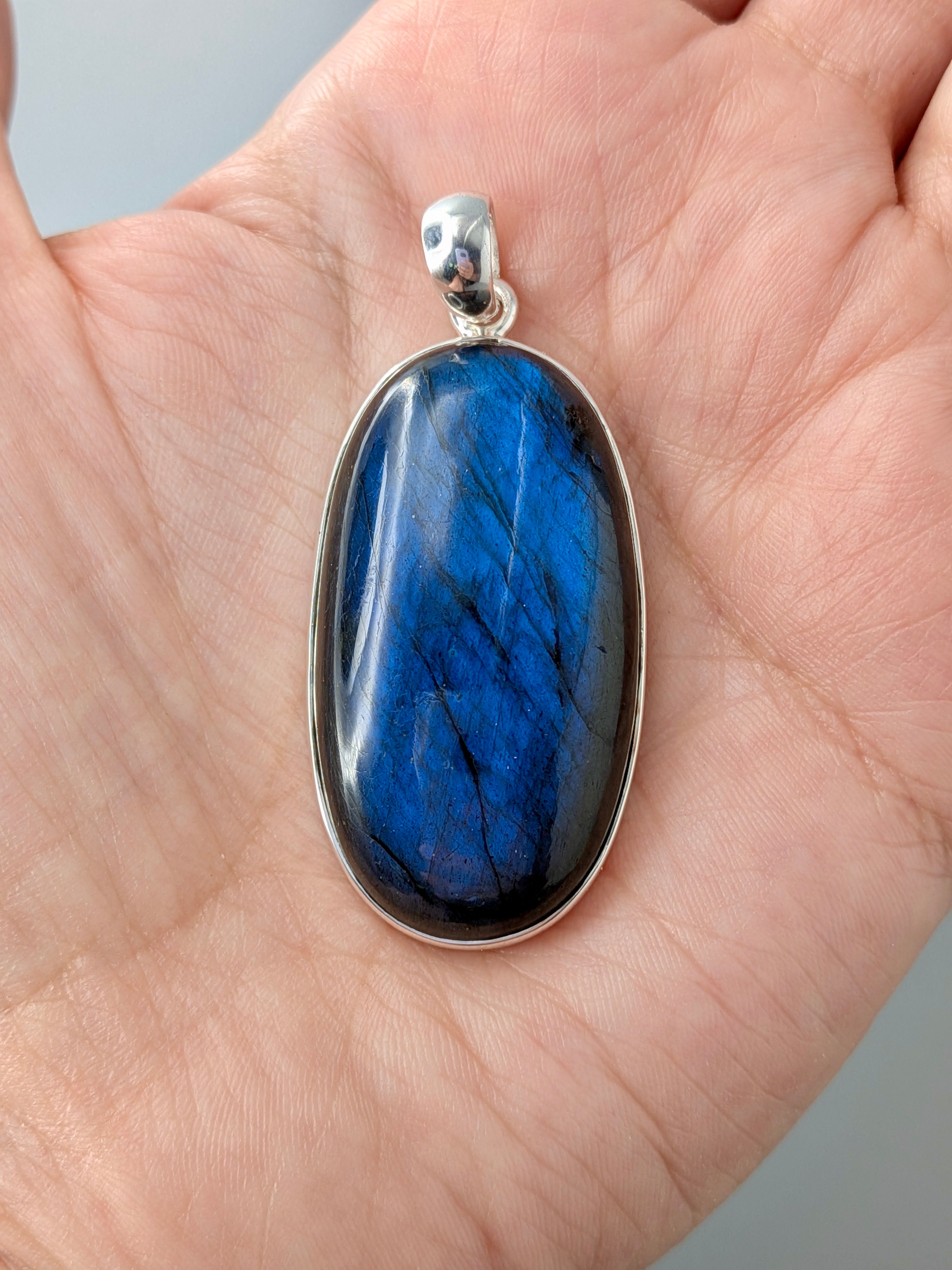 •LABRADORITE OVAL - 1• sterling silver pendant
