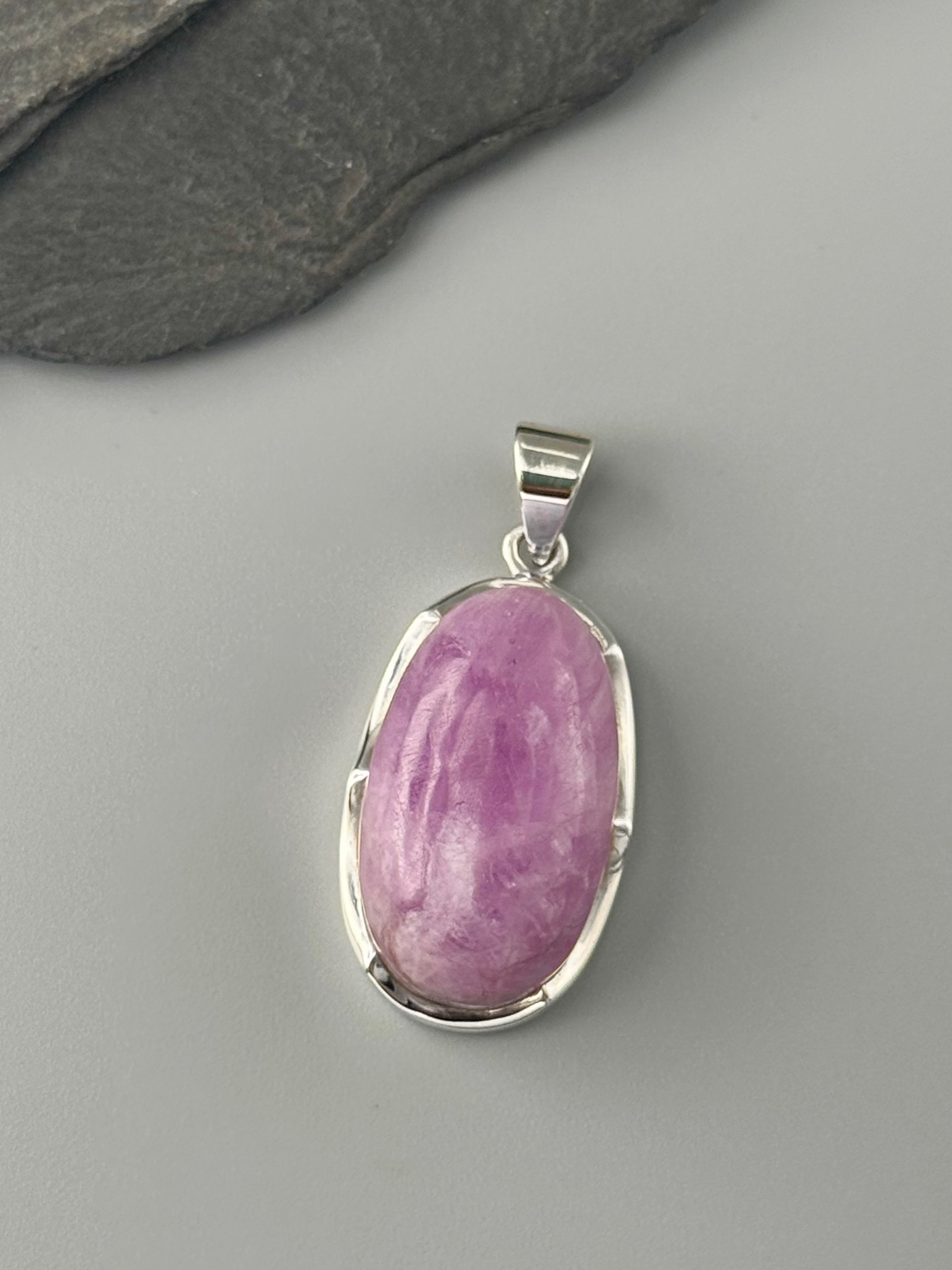 •KUNZITE OVAL - SCALLOPED• sterling silver pendant