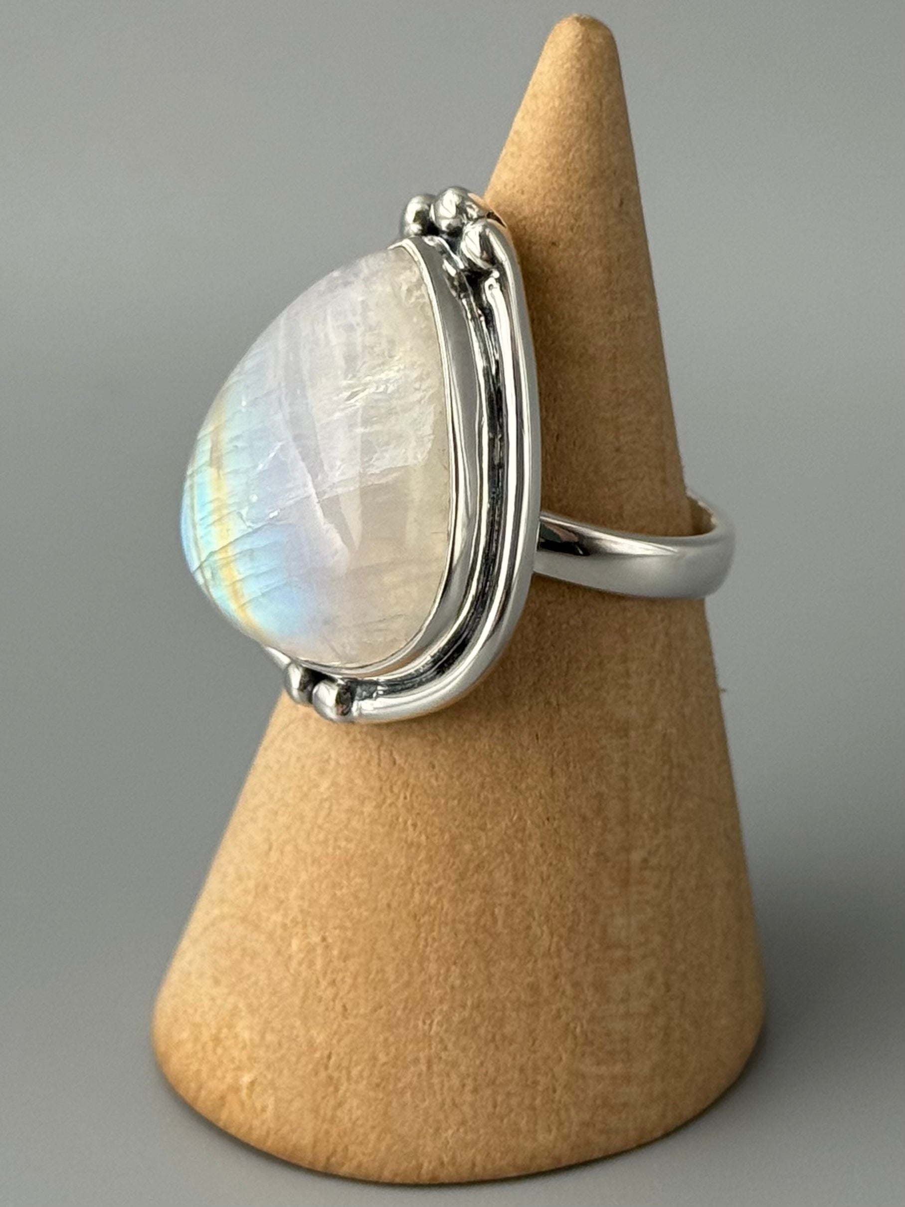 •RAINBOW MOONSTONE - LOOKING GLASS• double bezel silver ring (size 6.25)
