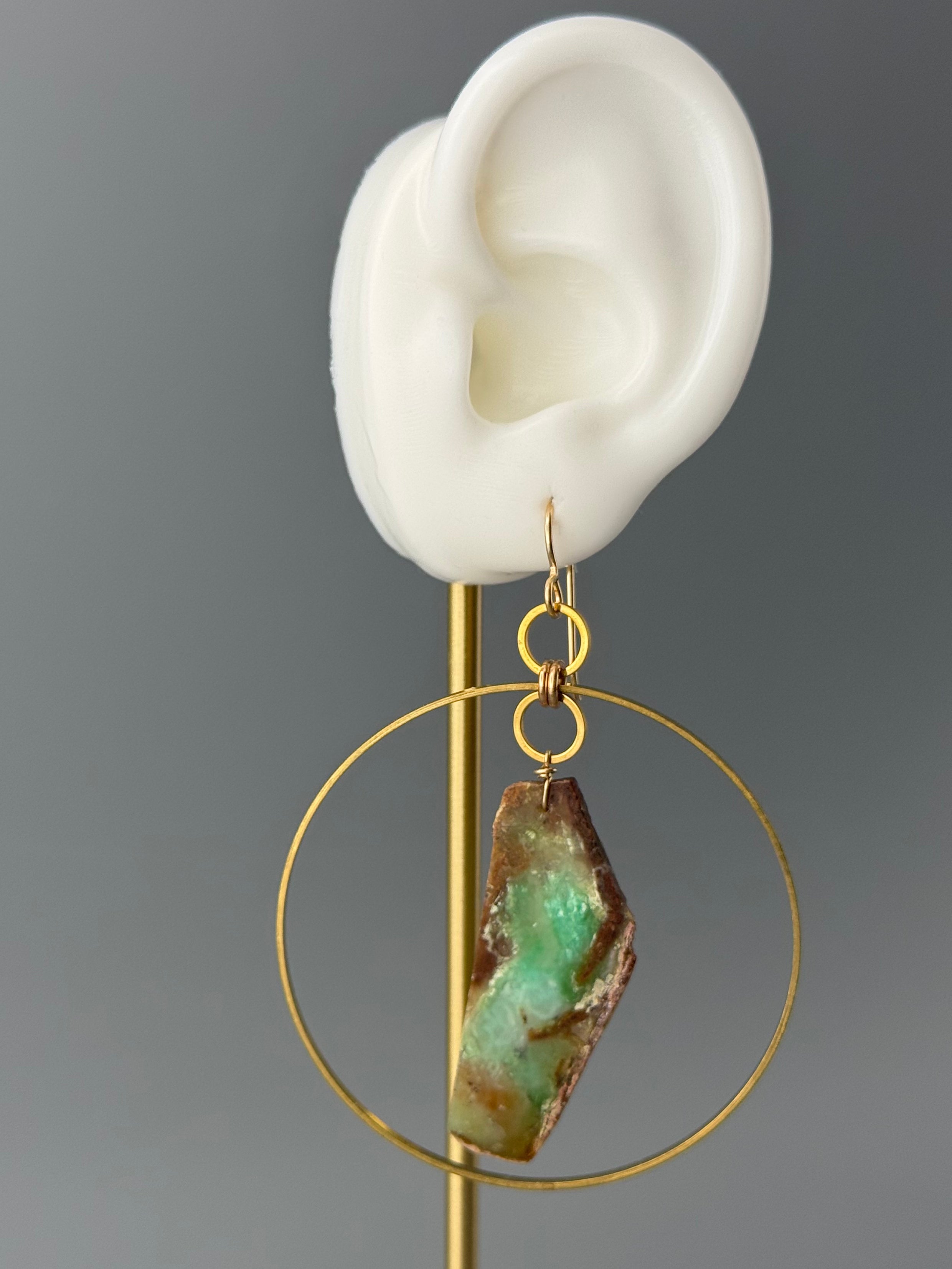 •EQUA-ORBIT• chrysoprase + gold earrings