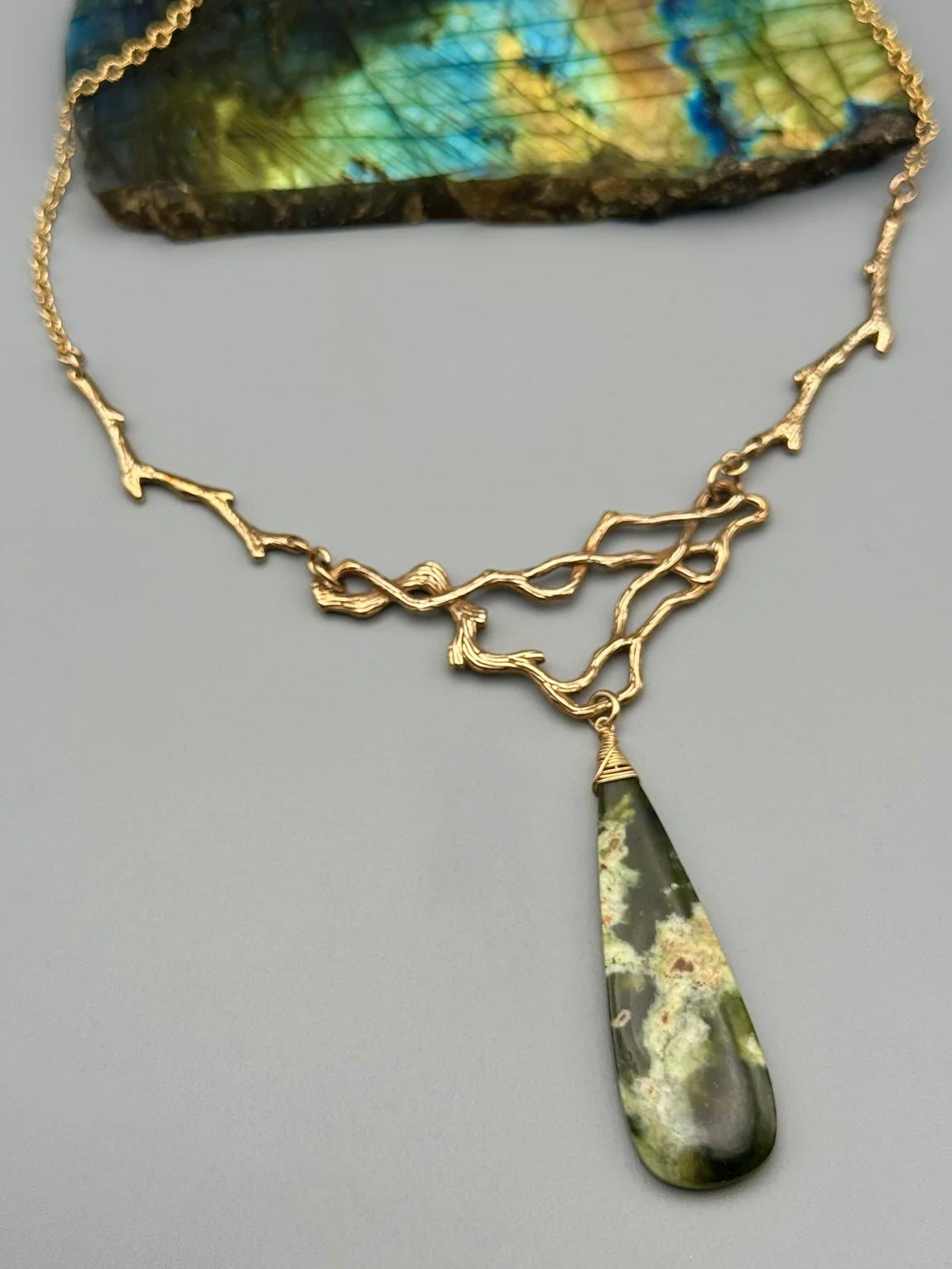 •TSIN• chrome chalcedony + gold necklace (16"-18" long)