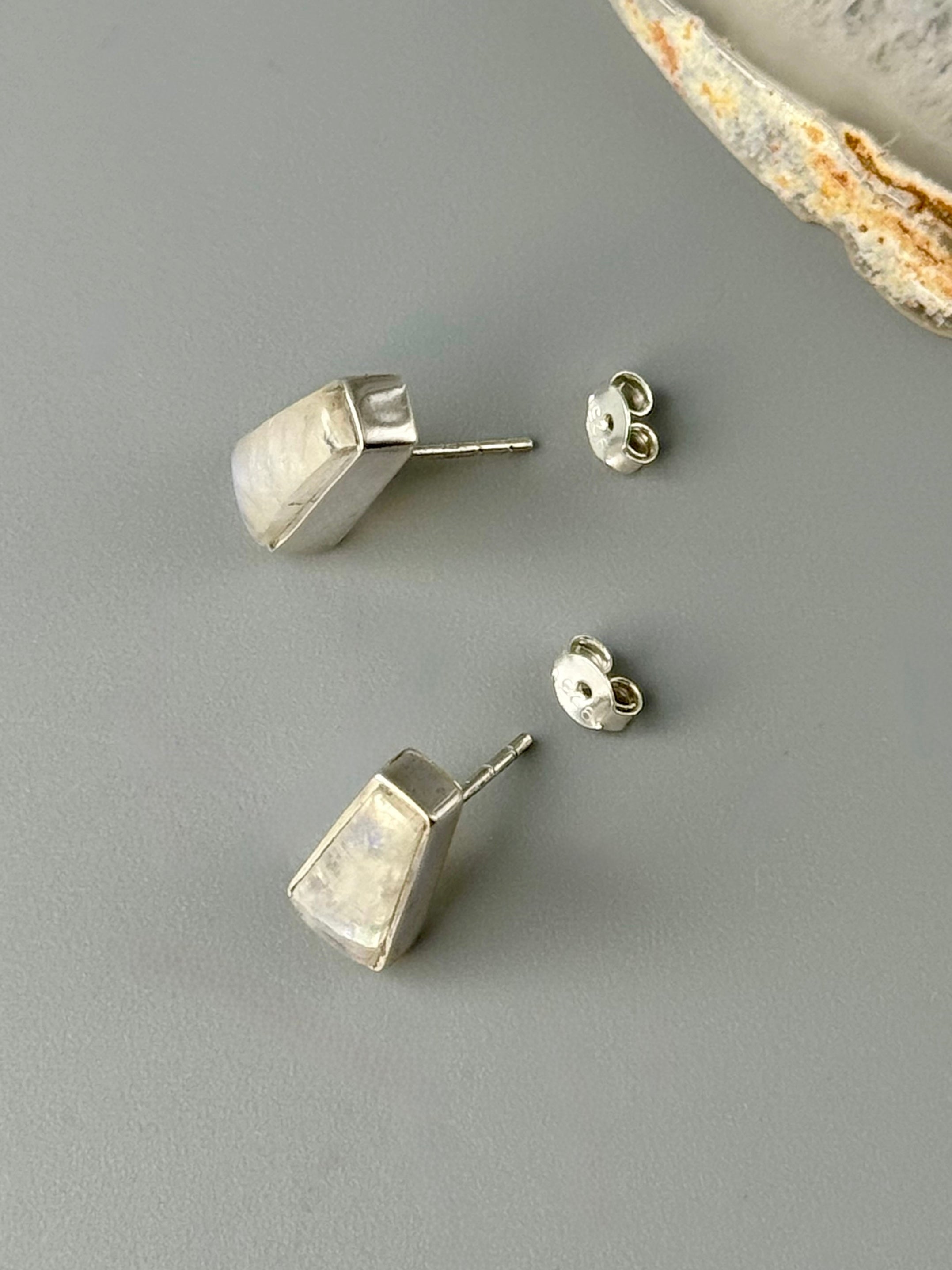•RAINBOW MOONSTONE - PORTAL• silver bezel set stud earrings