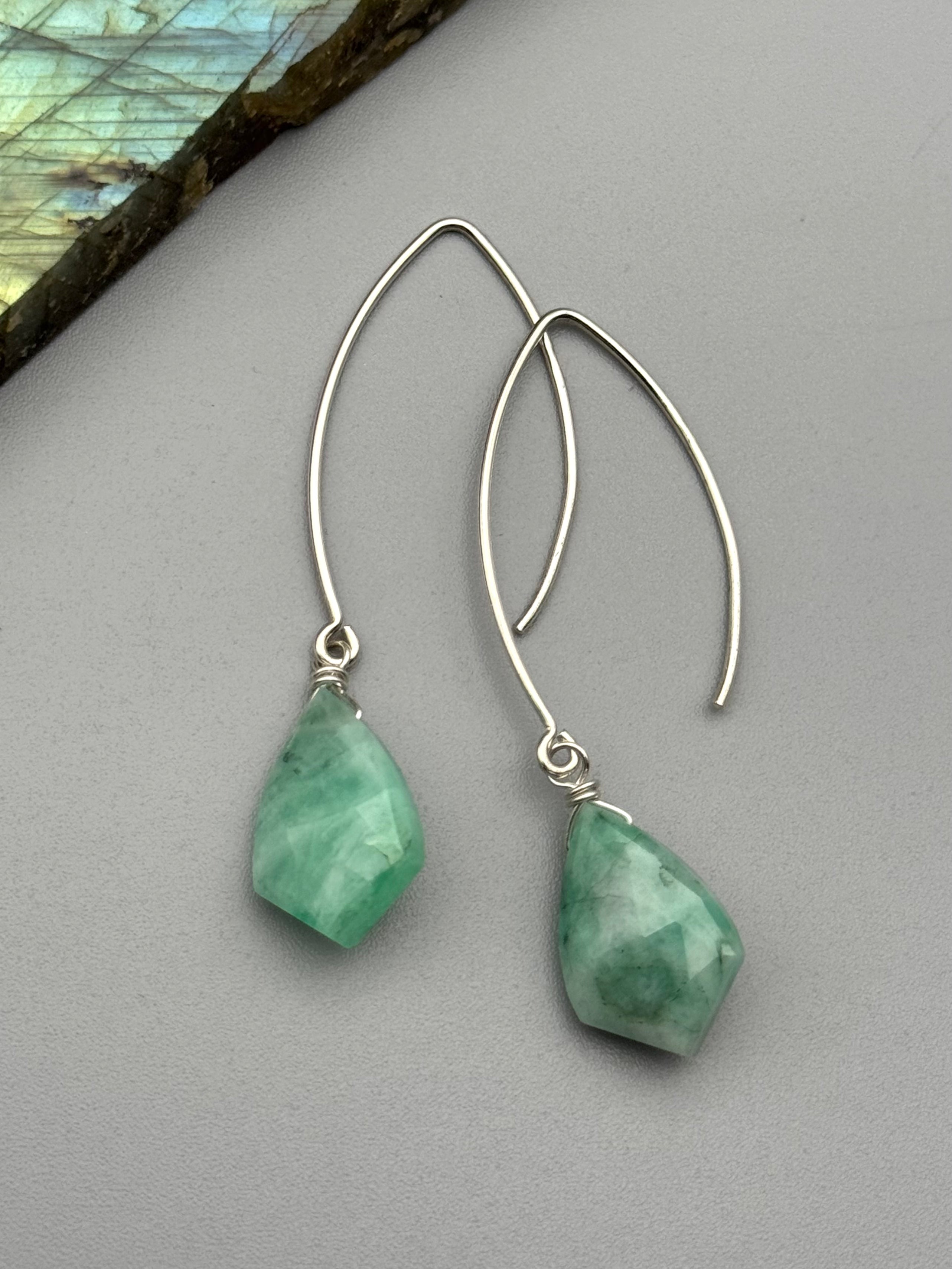 •STRAY• emerald sparrow + silver earrings