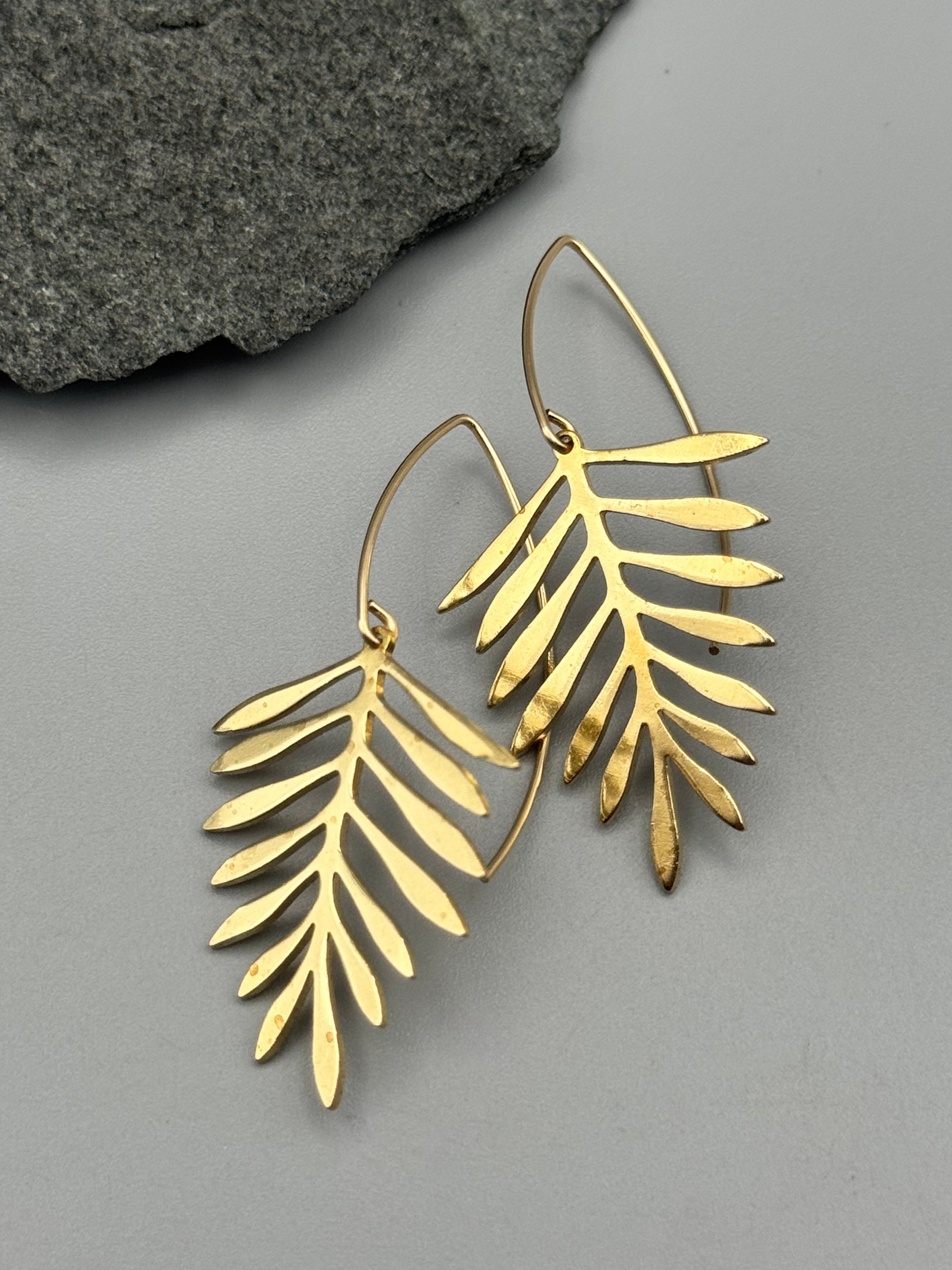 •BOTANICA• gold dangle earrings