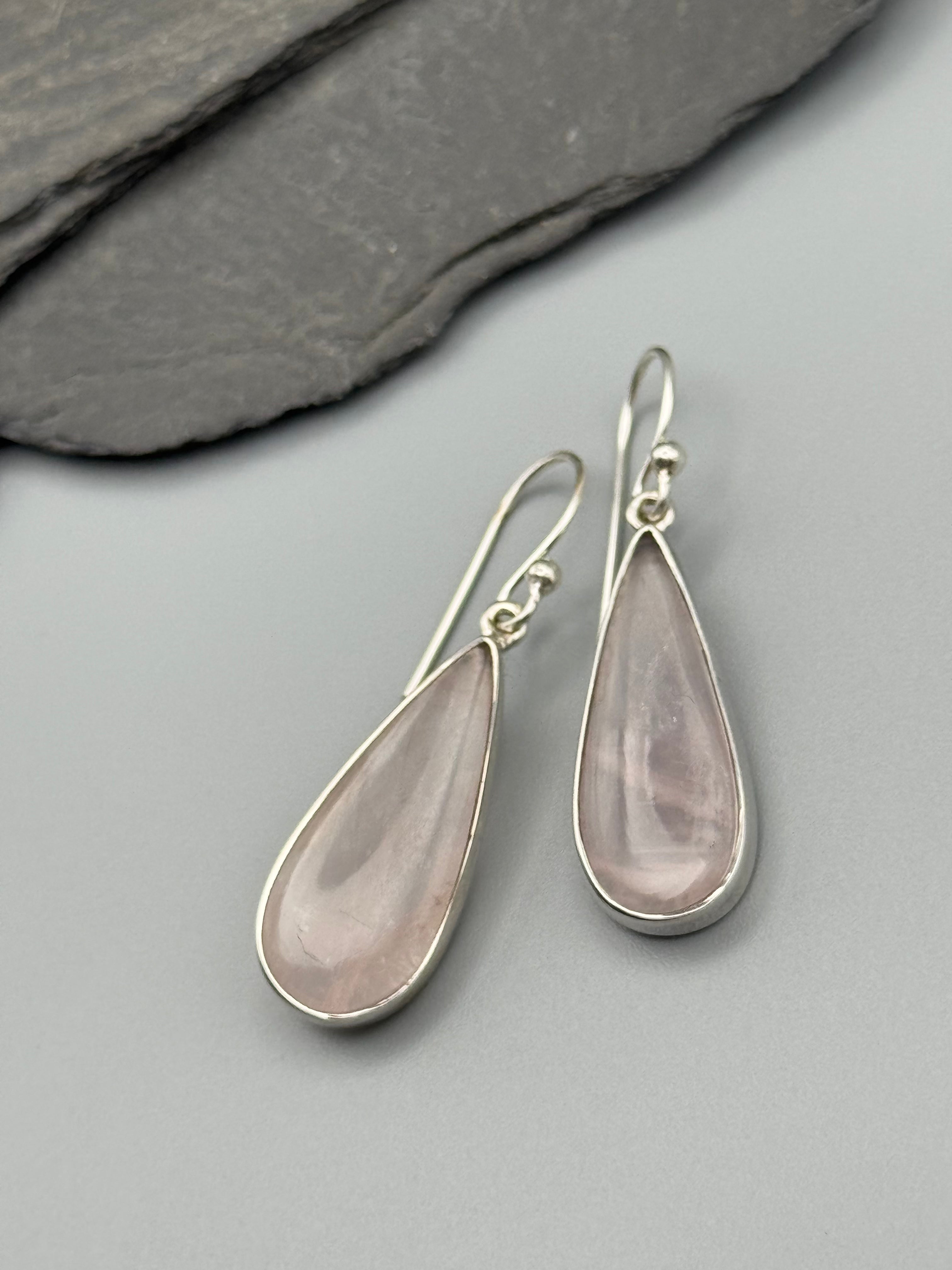 •ROSE QUARTZ - TEARDROP• silver dangle earrings