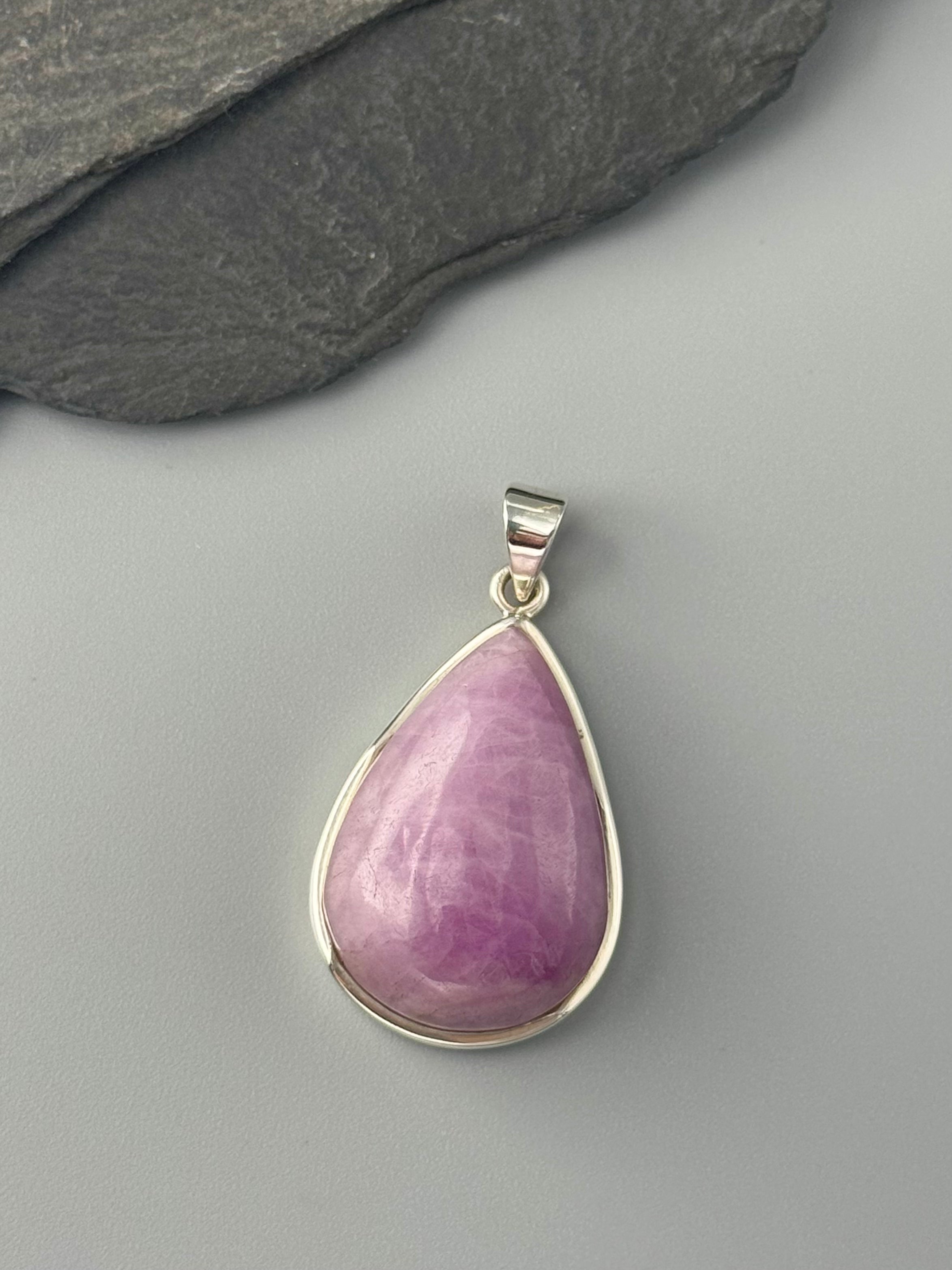 •KUNZITE TEARDROP - SCALLOPED• sterling silver pendant
