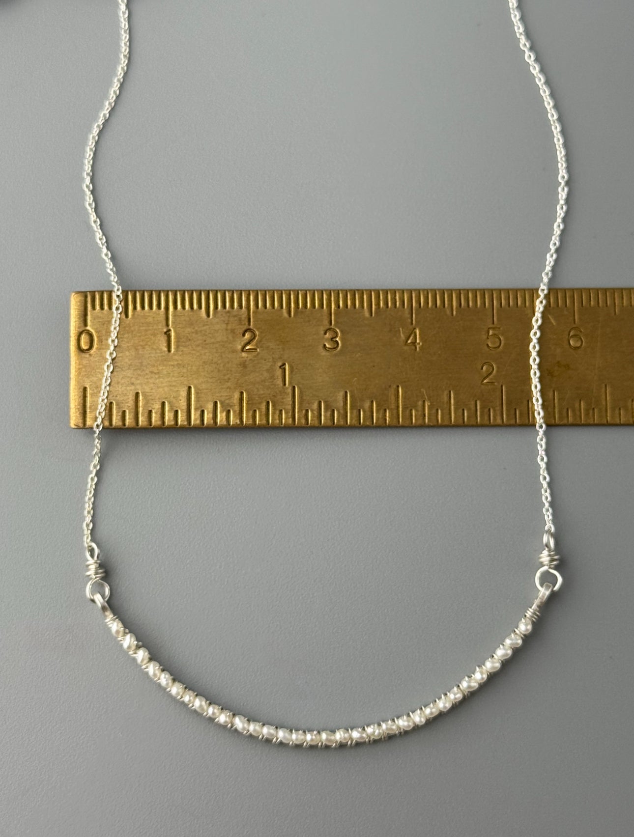 •ADORNED CURVED BAR• pearl + silver necklace