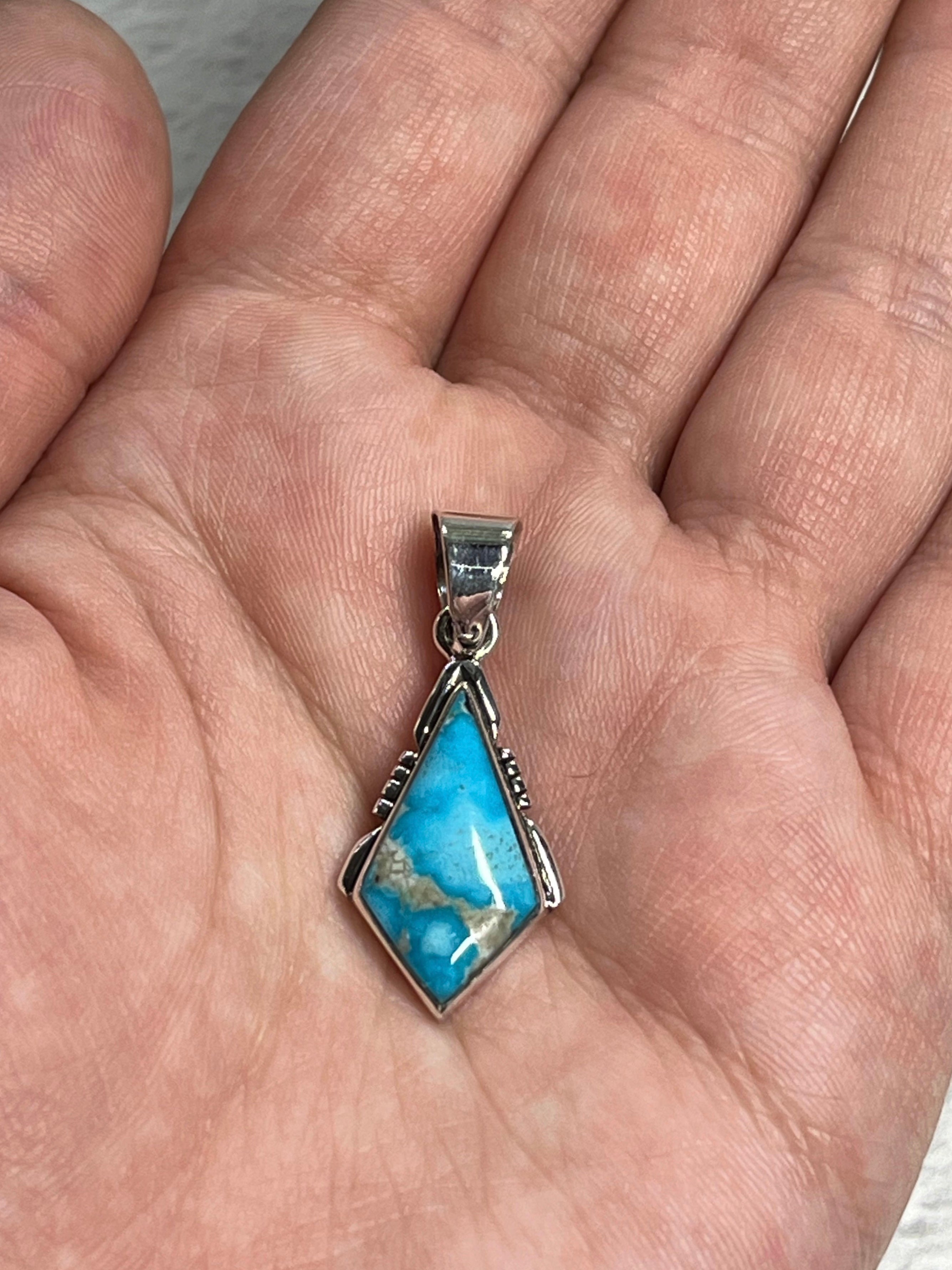 •BLUE RIDGE NEVADA TURQUOISE• Navajo silver kite pendant