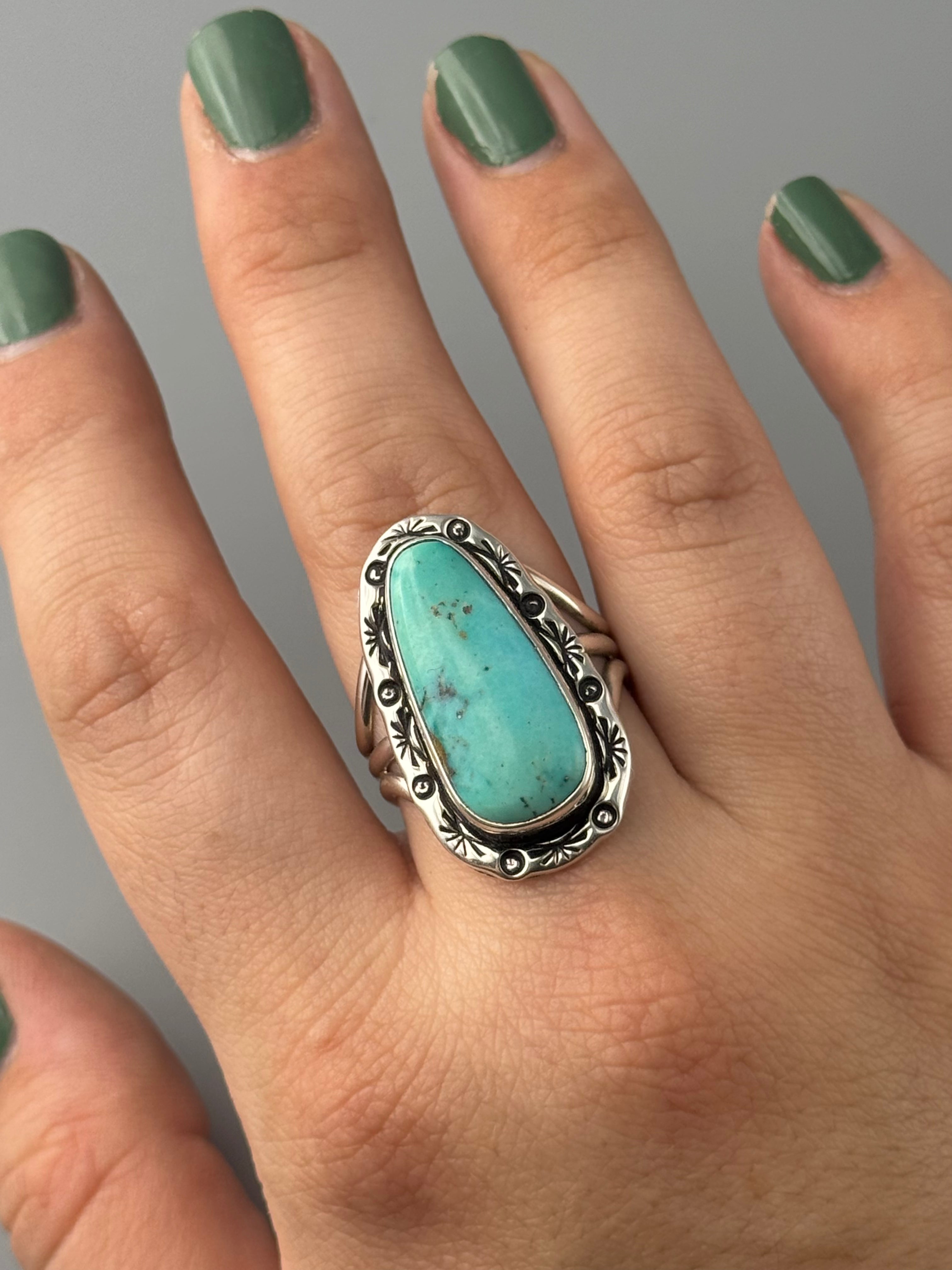 •KINGMAN TURQUOISE - SHÁ• Navajo silver ring (size 10.75)