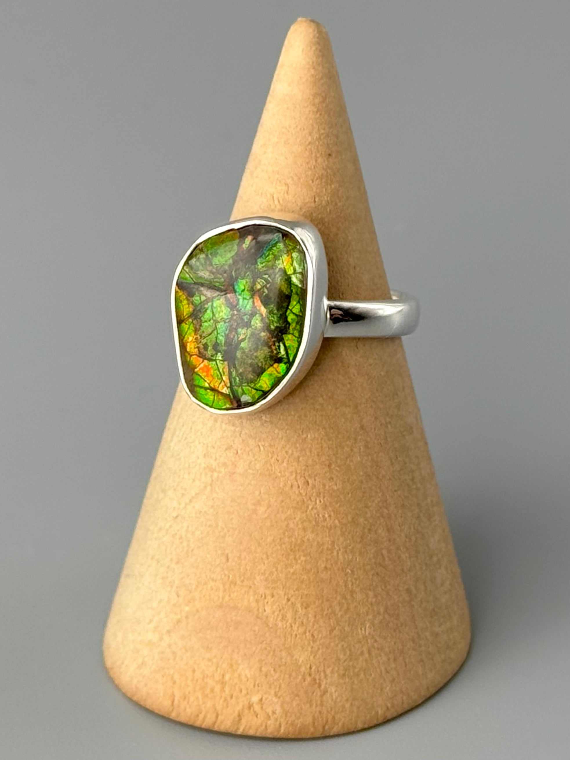 •AMMOLITE - FREEFORM• simple bezel silver ring (size 6.25)