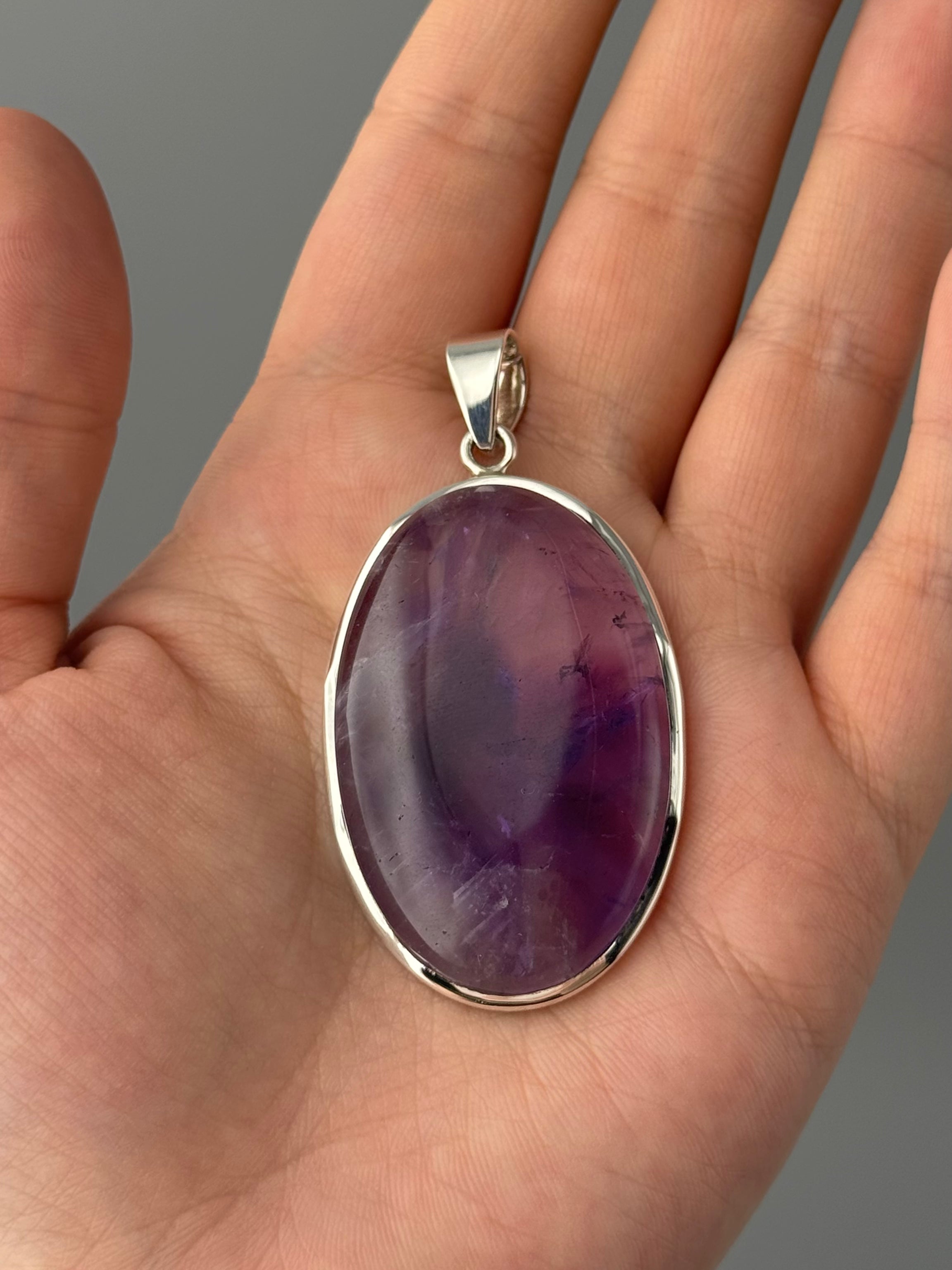 •AMETHYST - LARGE OVAL• scalloped bezel silver pendant