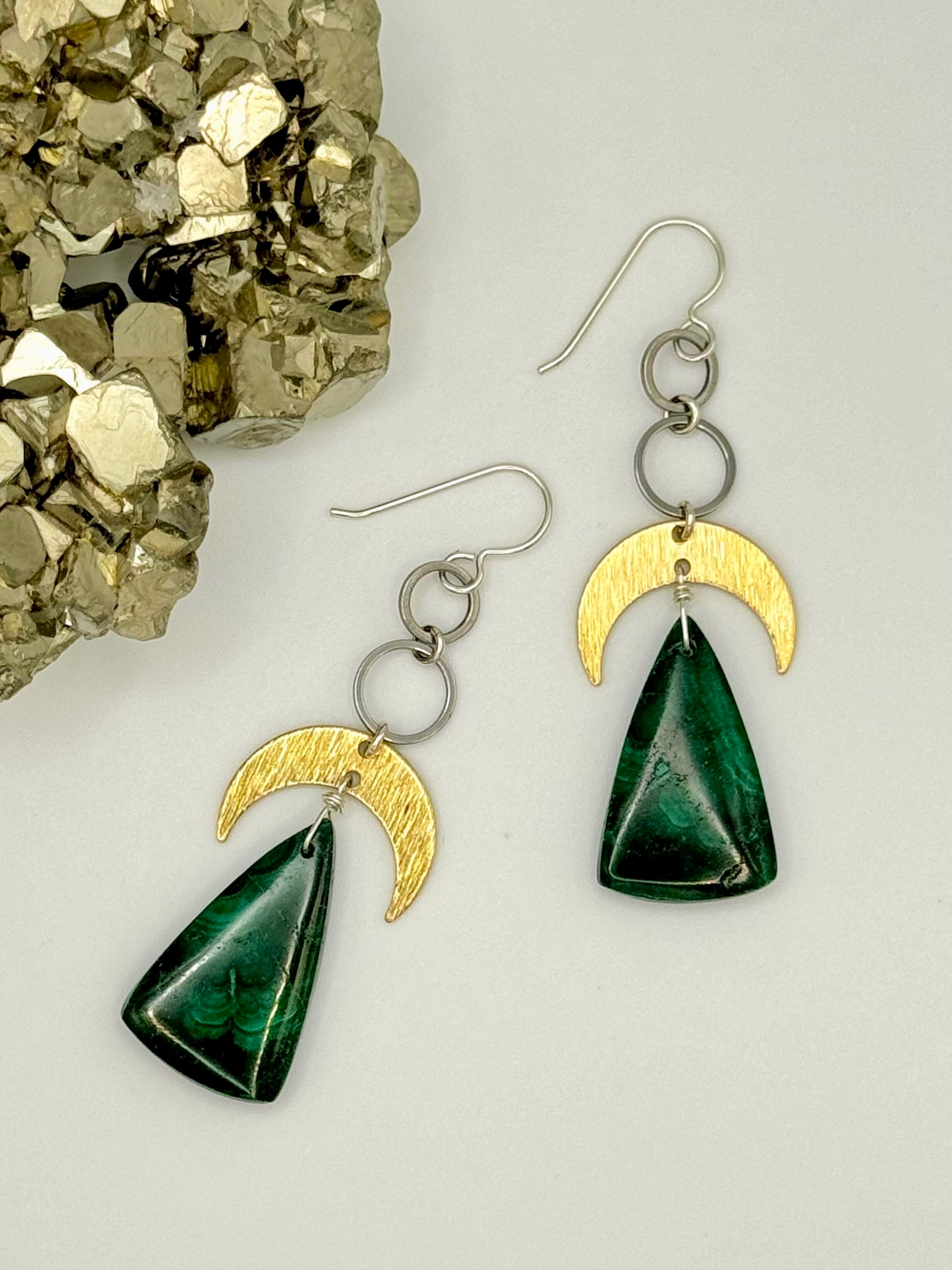 •CELESTIAL CONJUNCTION• malachite + mixed metal dangle earrings