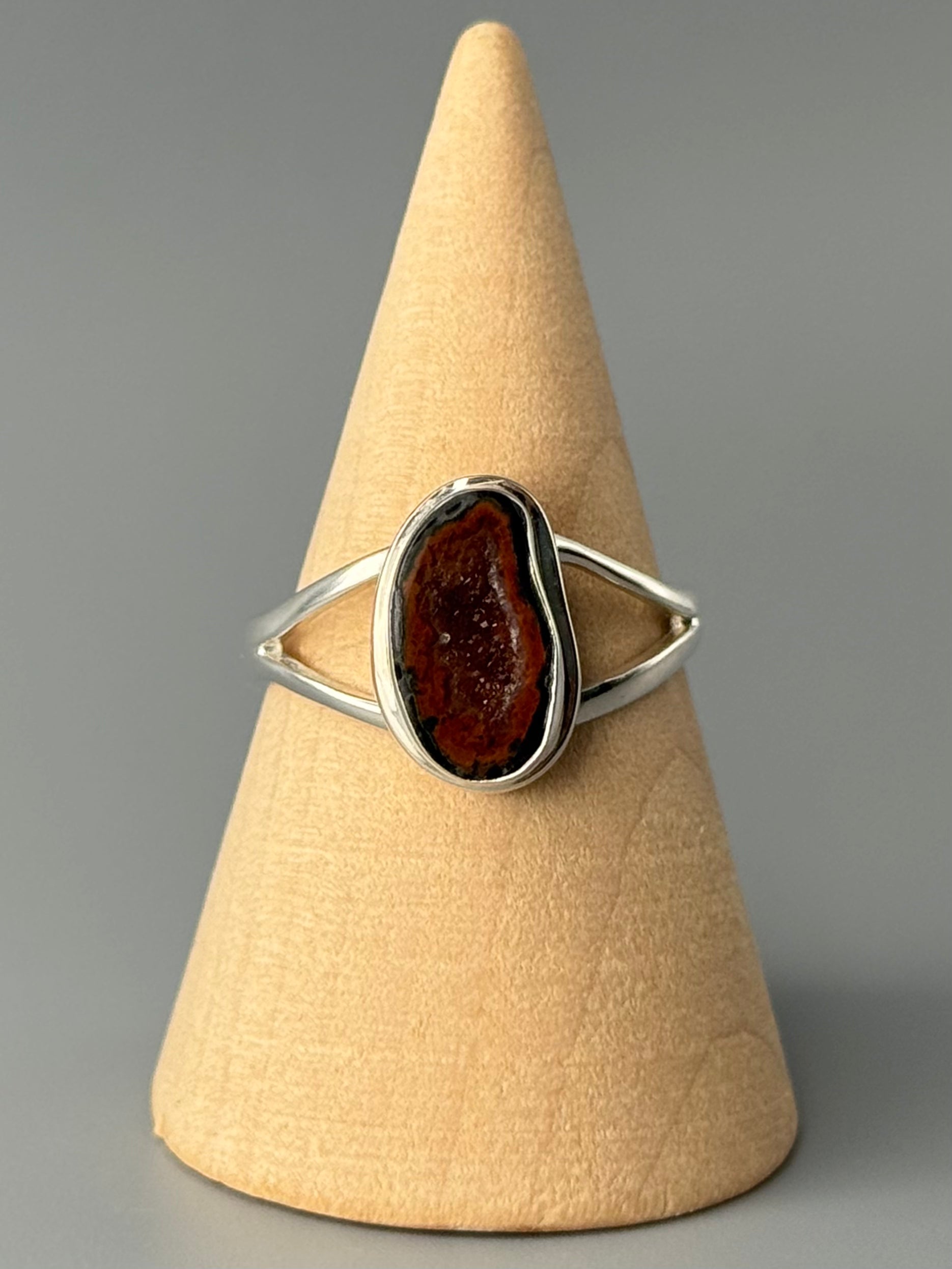 •COCONUT DRUZY - FREEFORM• split band silver ring (size 9)