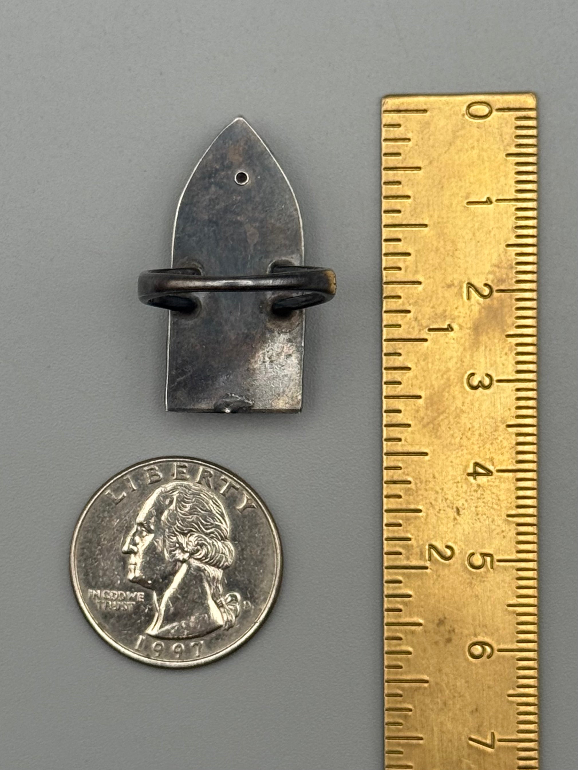 •HOURGLASS• pink sapphire + silver ring (size 8)