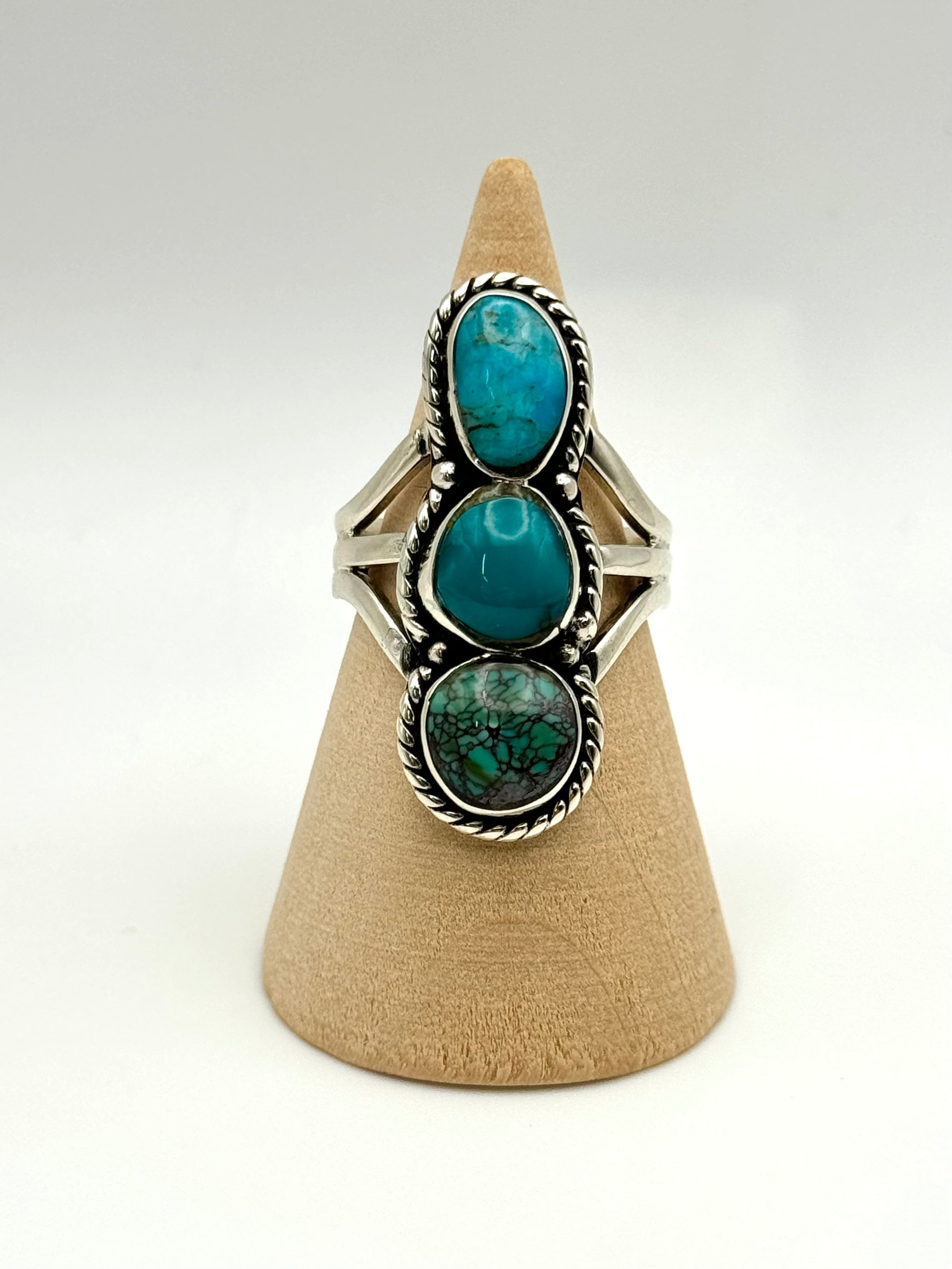 •TURQUOISE• Navajo silver triple stone ring (size 8.25)