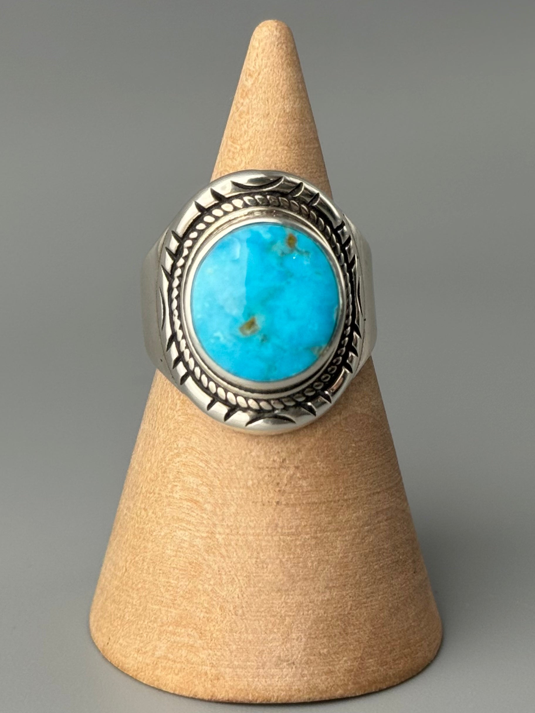 •BLUE RIDGE NEVADA TURQUOISE - AZHÍ• Navajo silver ring (size 6.5)