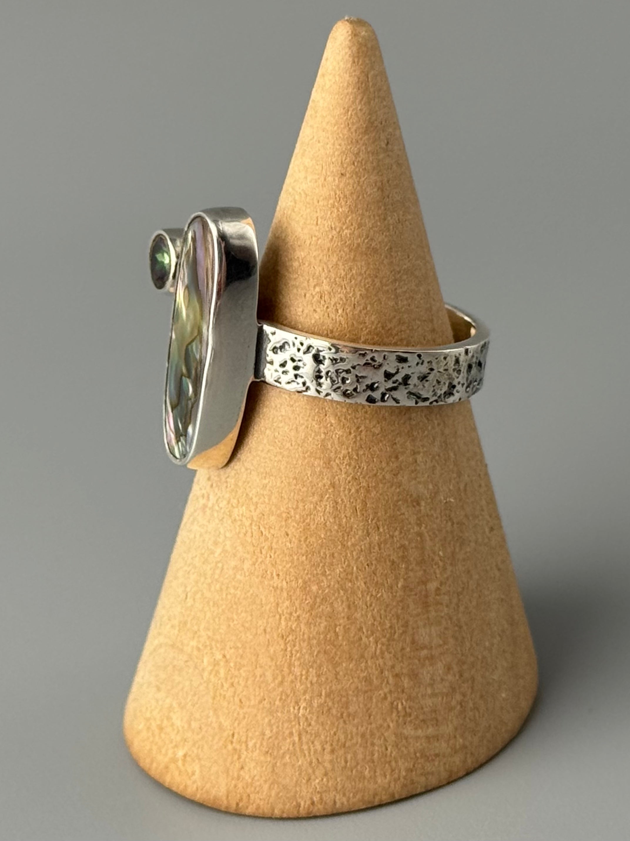 •ABALONE + MYSTIC QUARTZ - ORIGIN• textured band silver ring (various sizes)