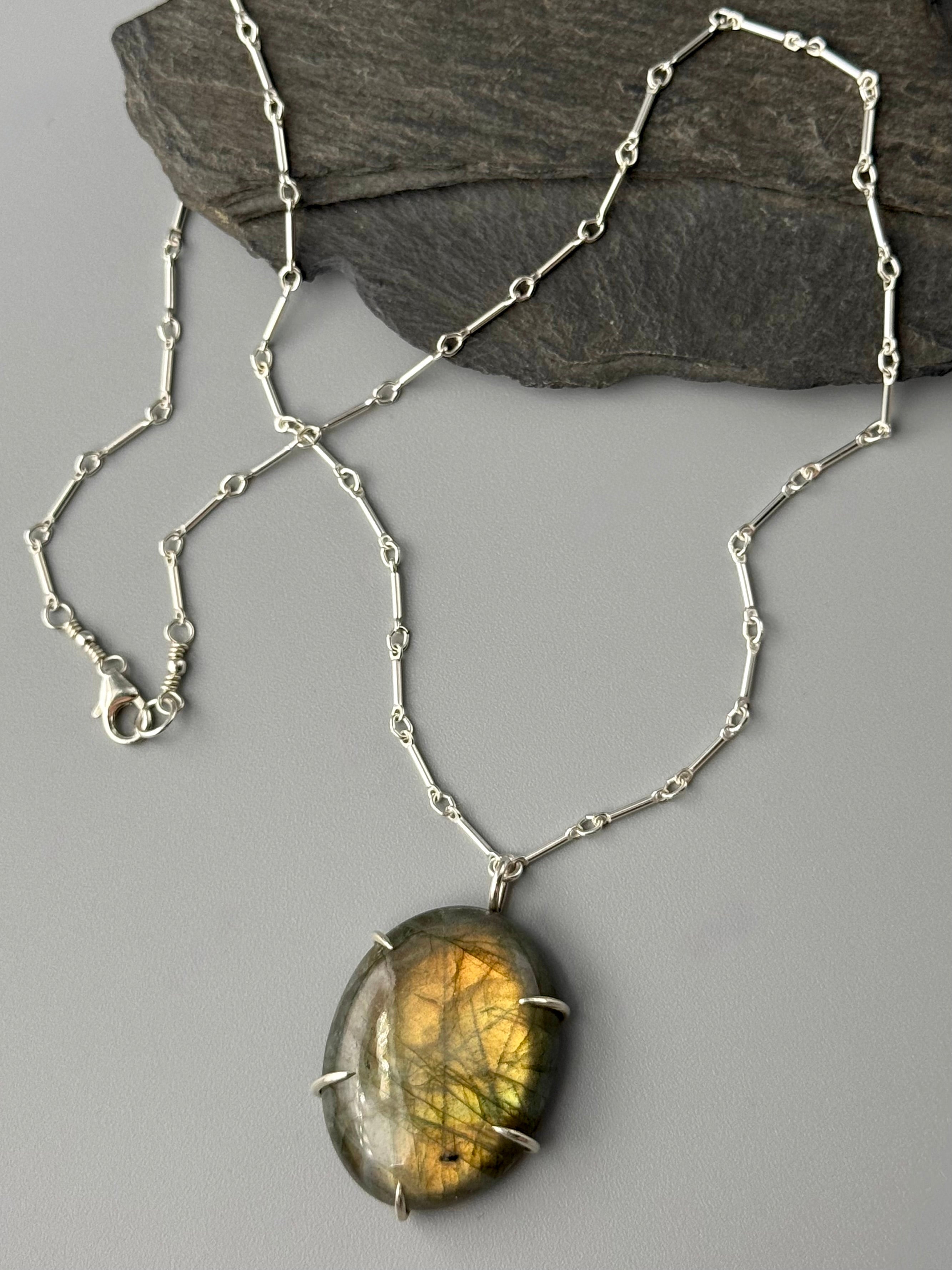 •LABRADORITE - OVAL• sterling silver necklace (18" long)