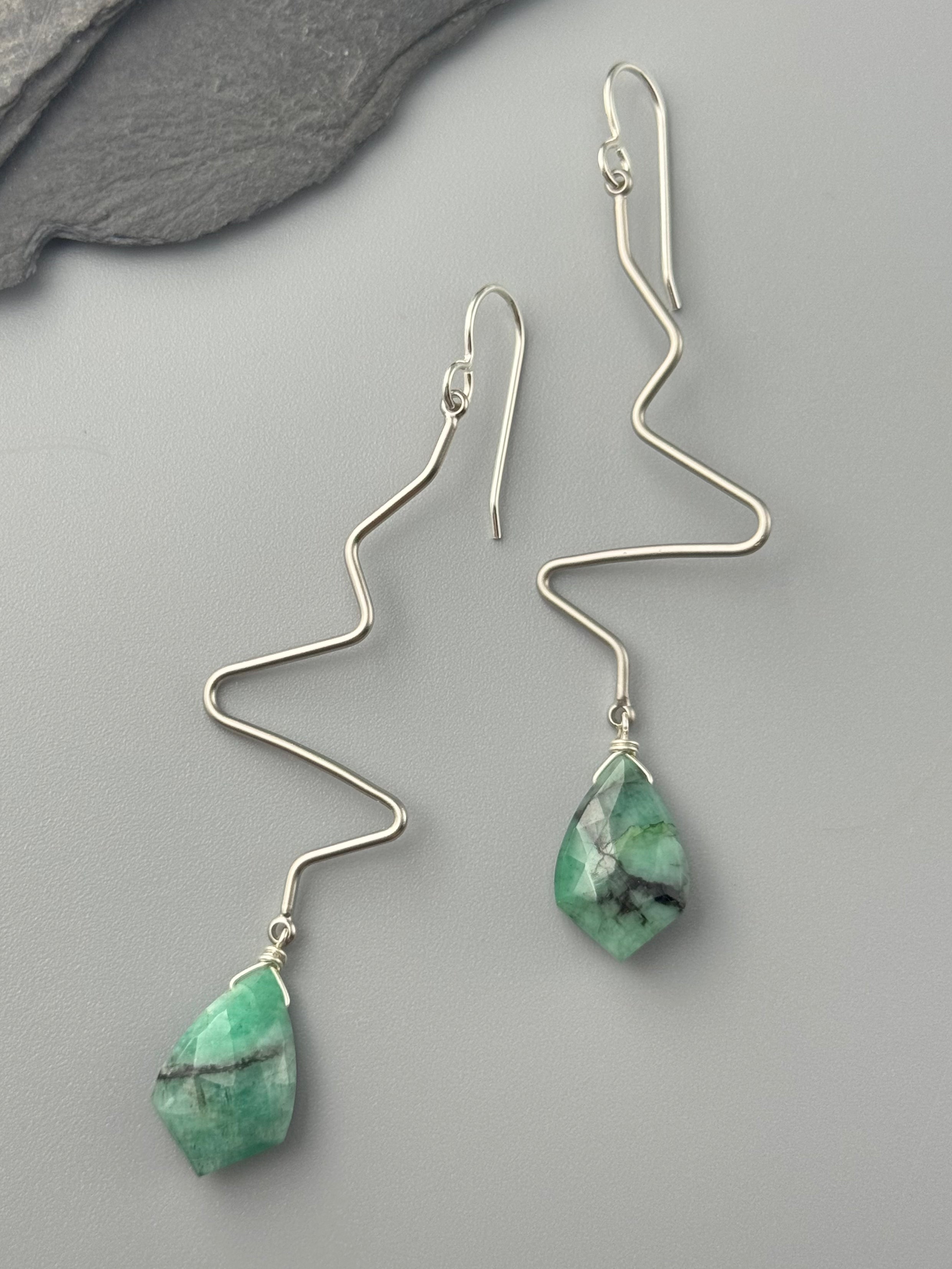 •HEARTBEAT• emerald + silver earring