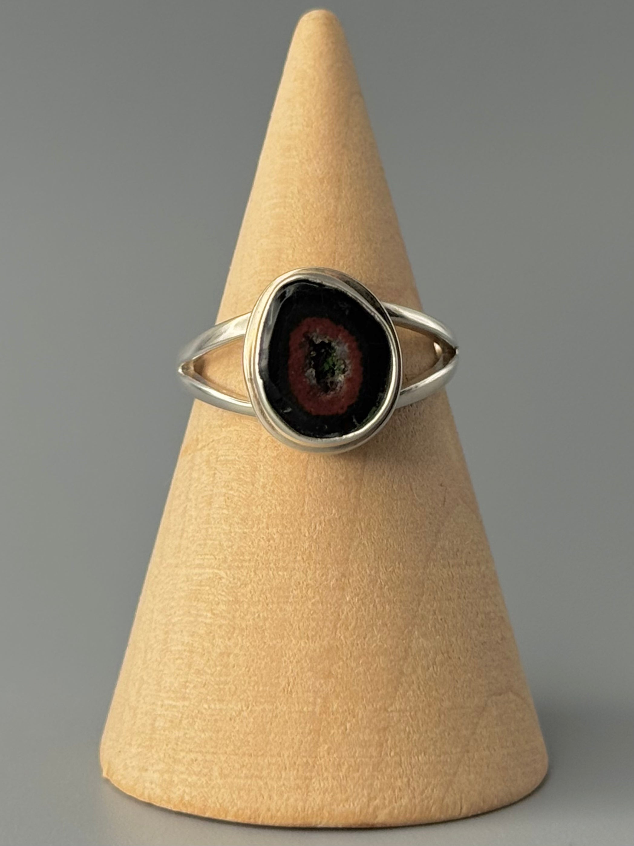 •COCONUT DRUZY - FREEFORM - 2• split band silver ring (size 6)