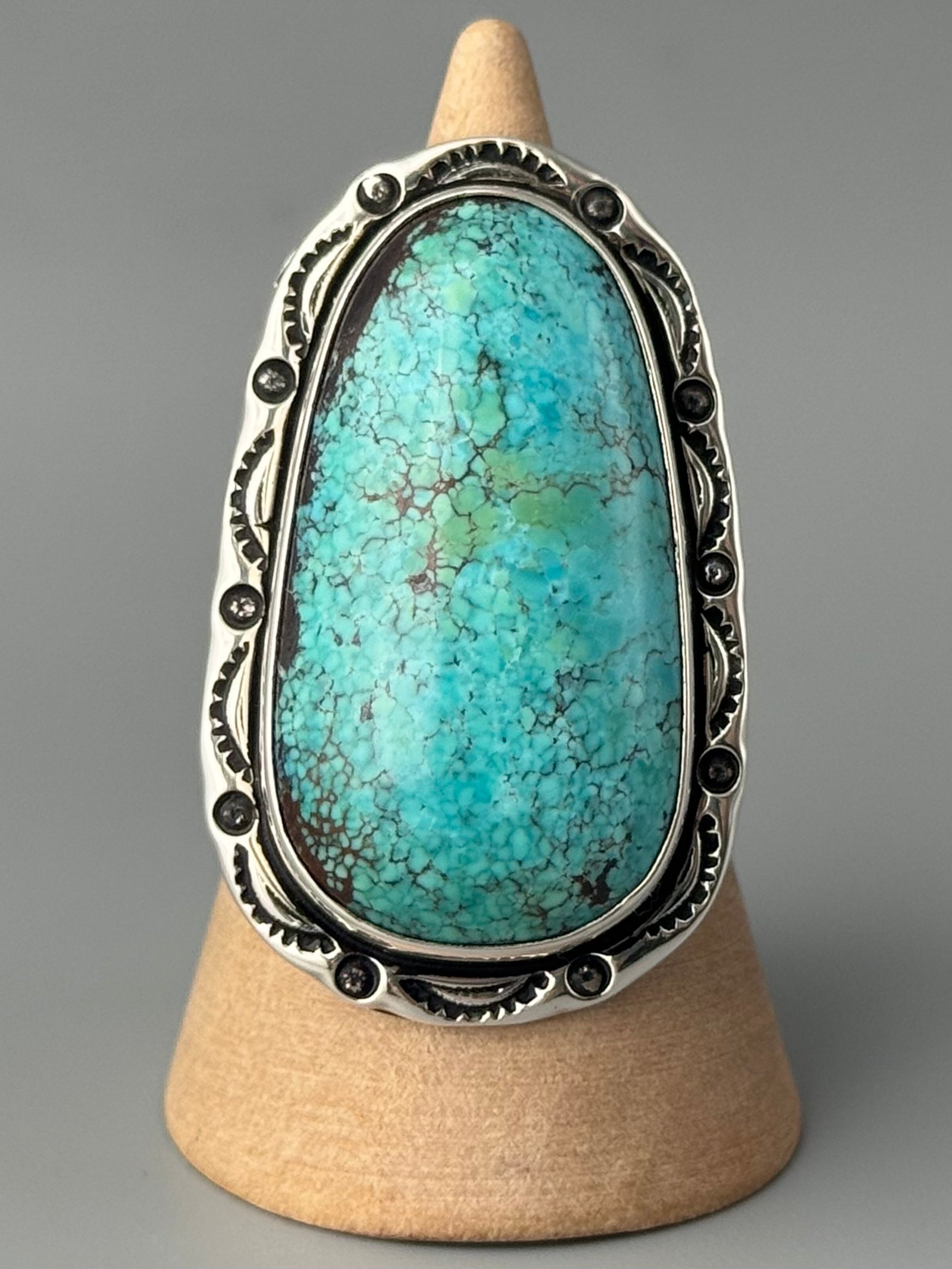 •CHINESE TURQUOISE - SHÁ• Navajo silver ring (size 10.5)