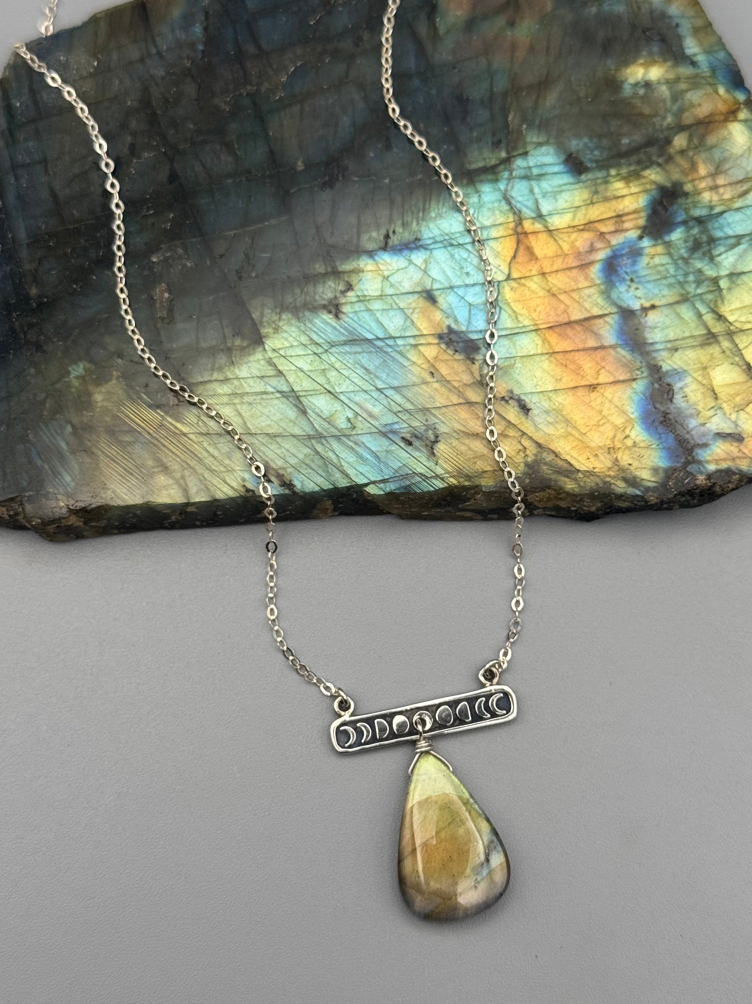 •NYX• golden labradorite + silver necklace (16"-18" long)