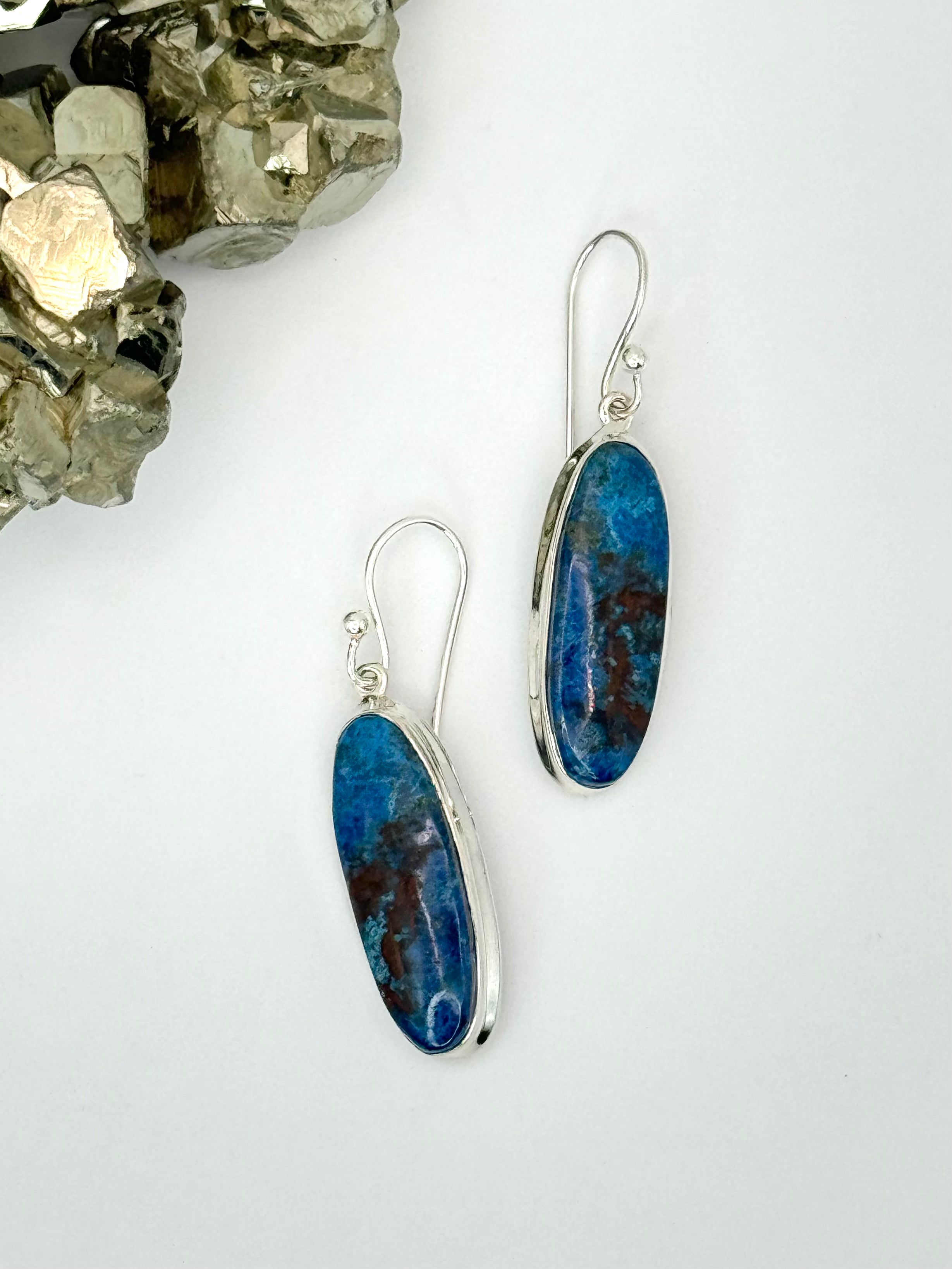 •SHATTUCKITE ELONGATED OVAL• silver dangle earrings