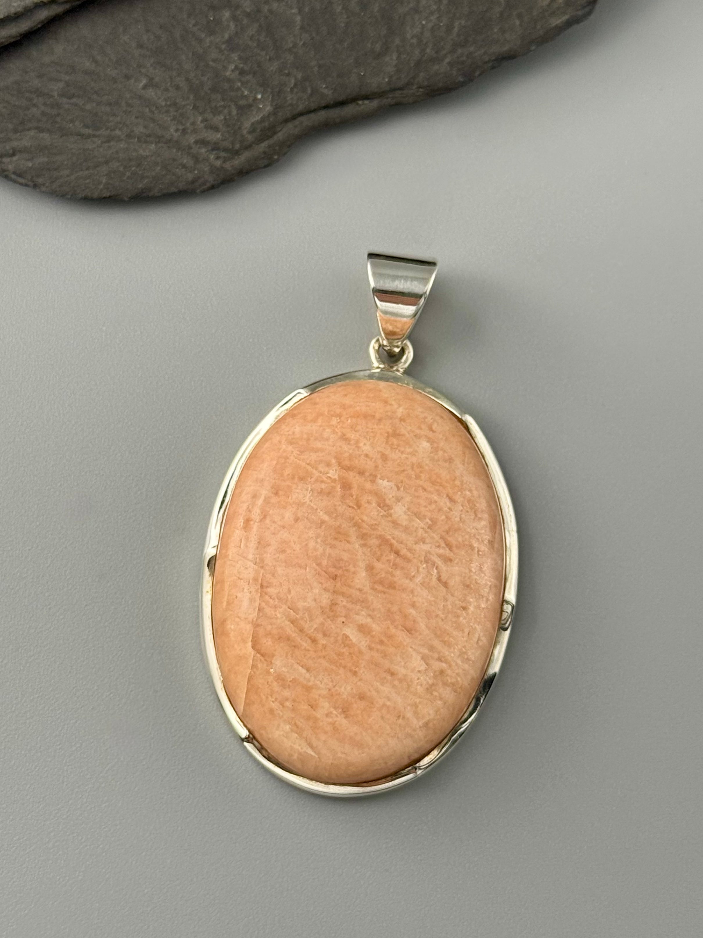 •SCOLECITE OVAL - SCALLOPED• sterling silver pendant
