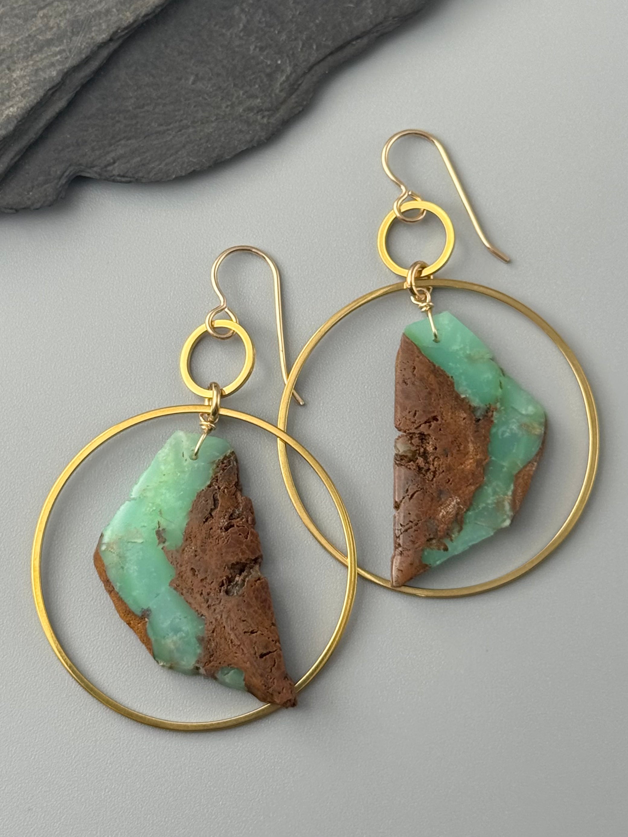 •EQUA-LUNA• chrysoprase + gold earrings