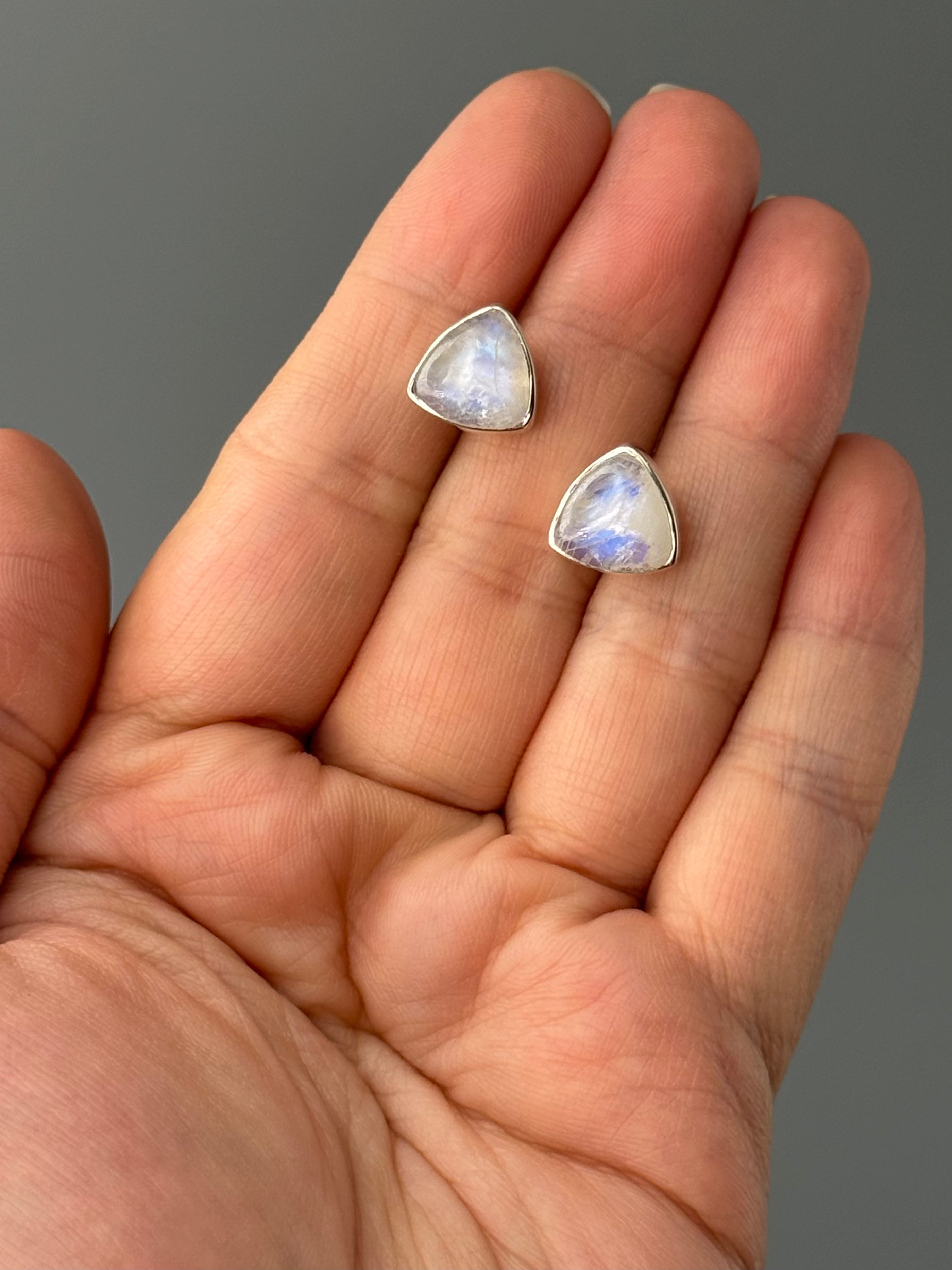 •RAINBOW MOONSTONE - ROUNDED TRIANGLE• silver bezel set stud earrings