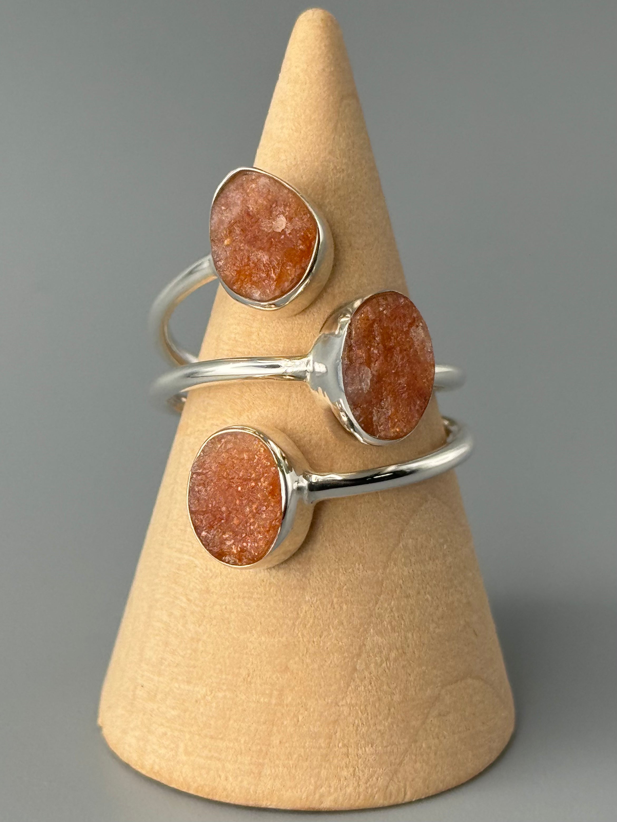 •SUNSTONE - ORBITAL• adjustable silver ring