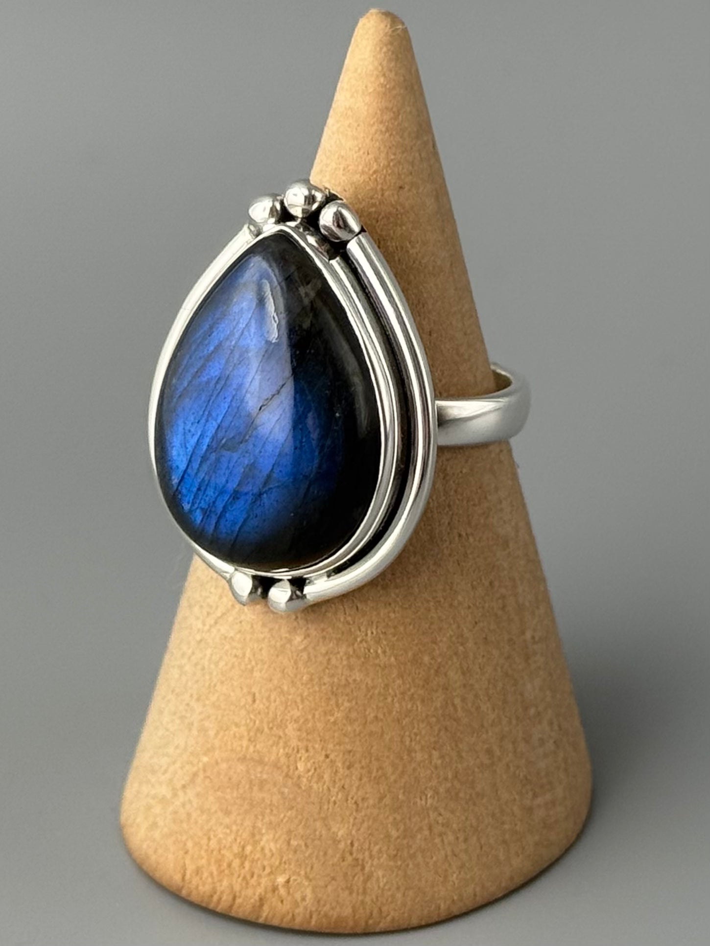 •LABRADORITE - LOOKING GLASS• double bezel silver ring (various sizes)