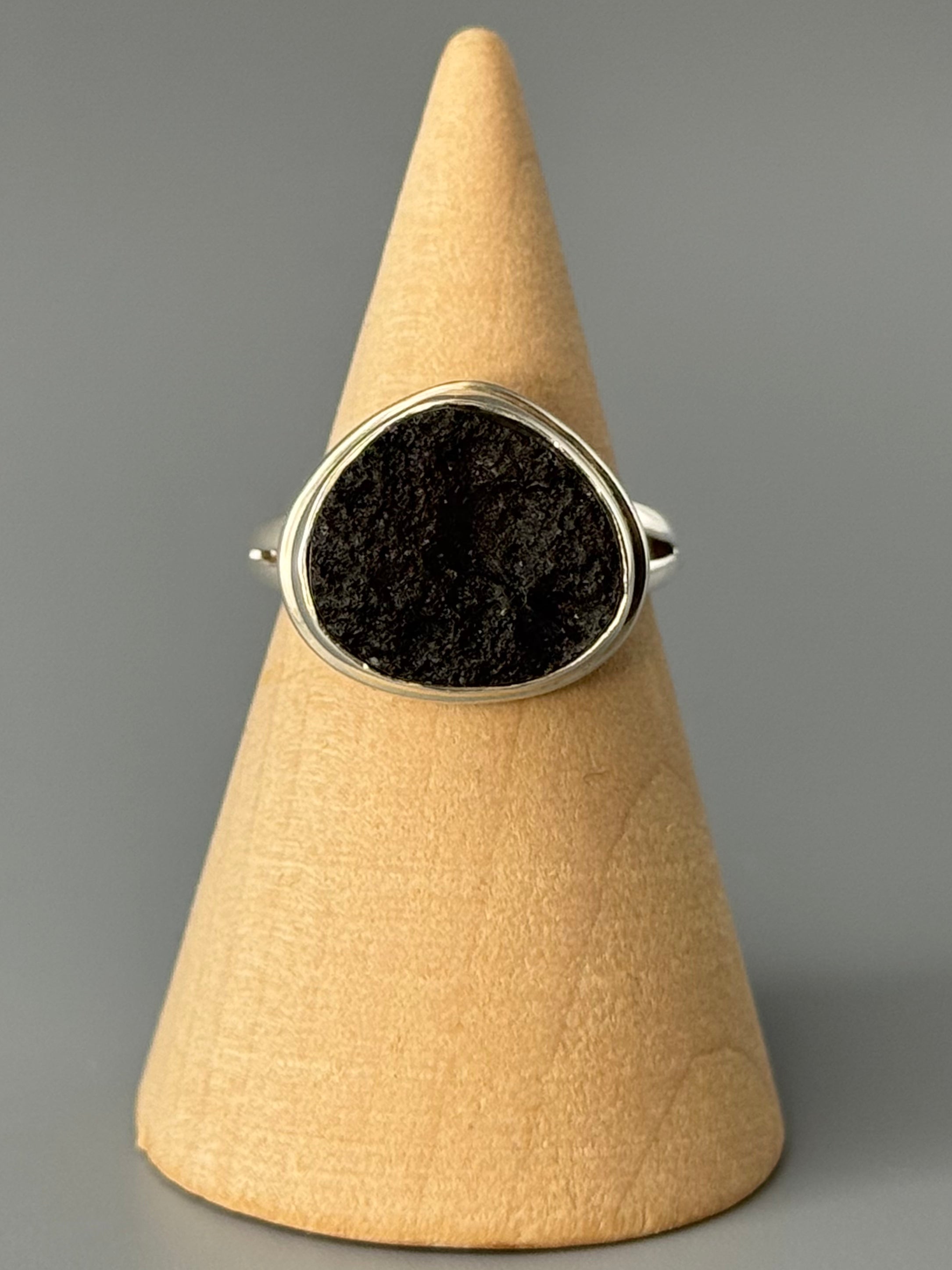 •AGNI MANITITE - WIDE TEAR• split band silver ring (size 6.75)