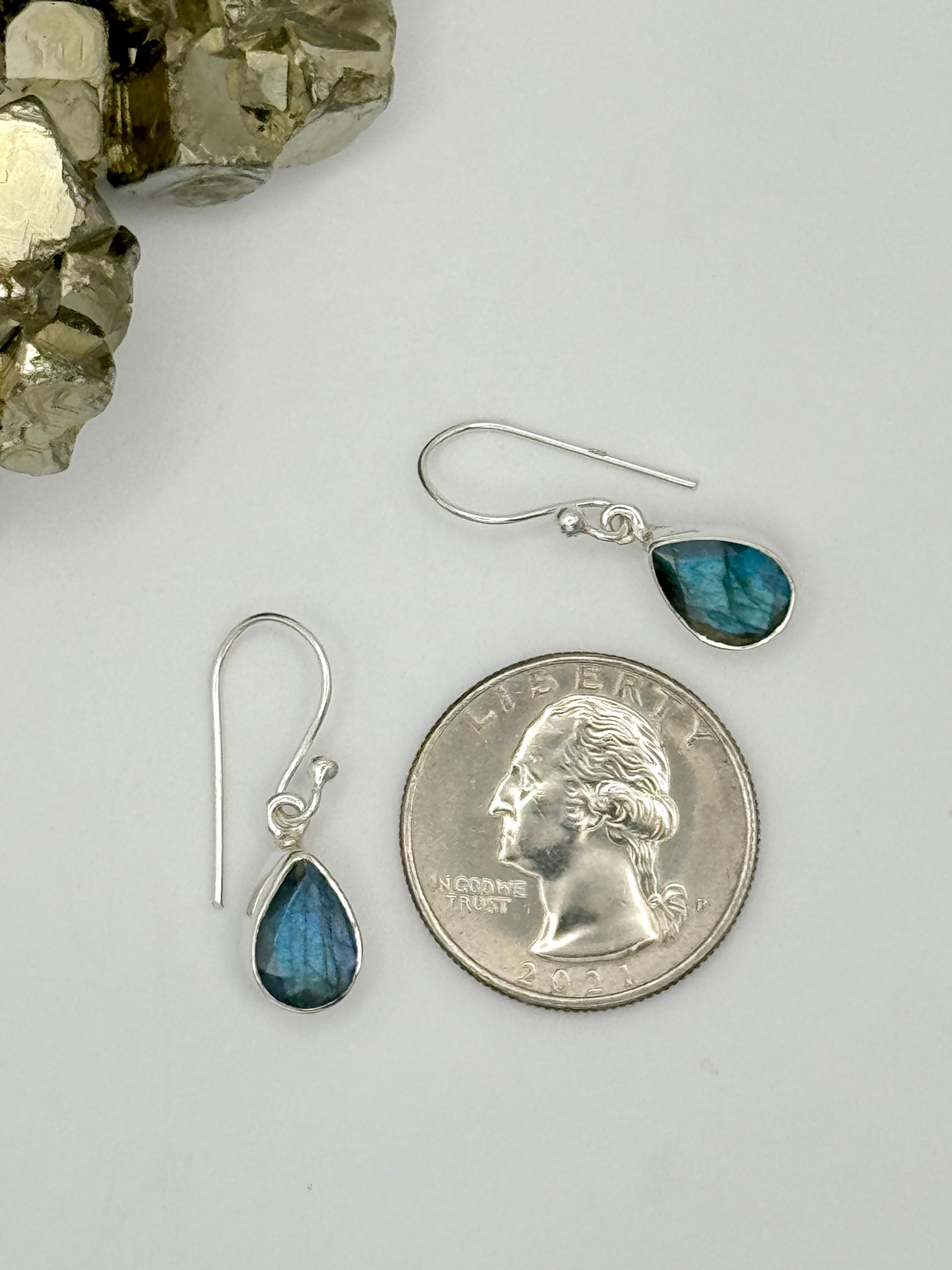 •FACETED LABRADORITE TEARDROP• silver dangle earrings