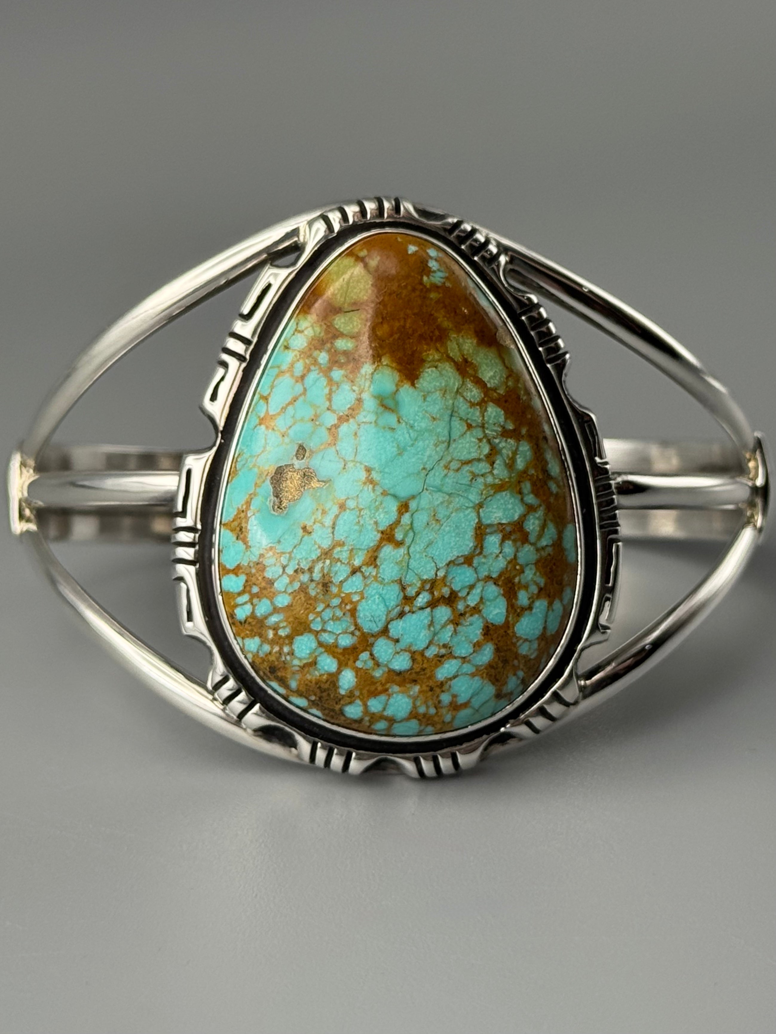•#8 TURQUOISE - MOUNTAIN FEATHERS• Navajo sterling silver cuff bracelet (7.75" +/-)