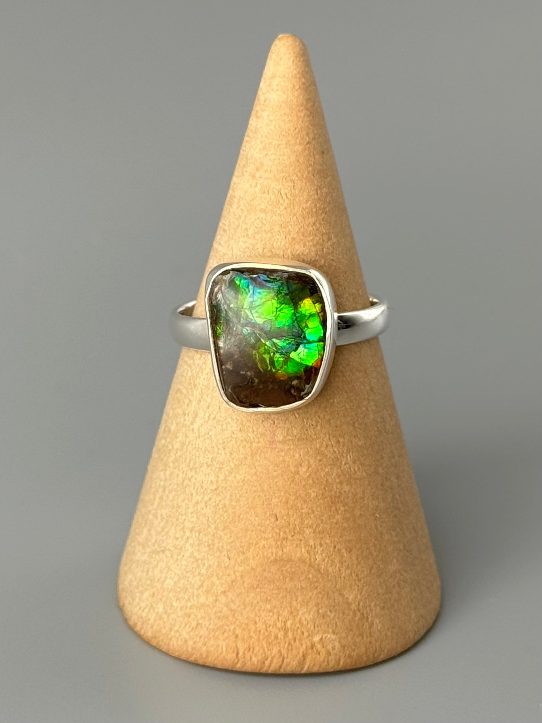 •AMMOLITE - FREEFORM• simple bezel silver ring (size 7.25)