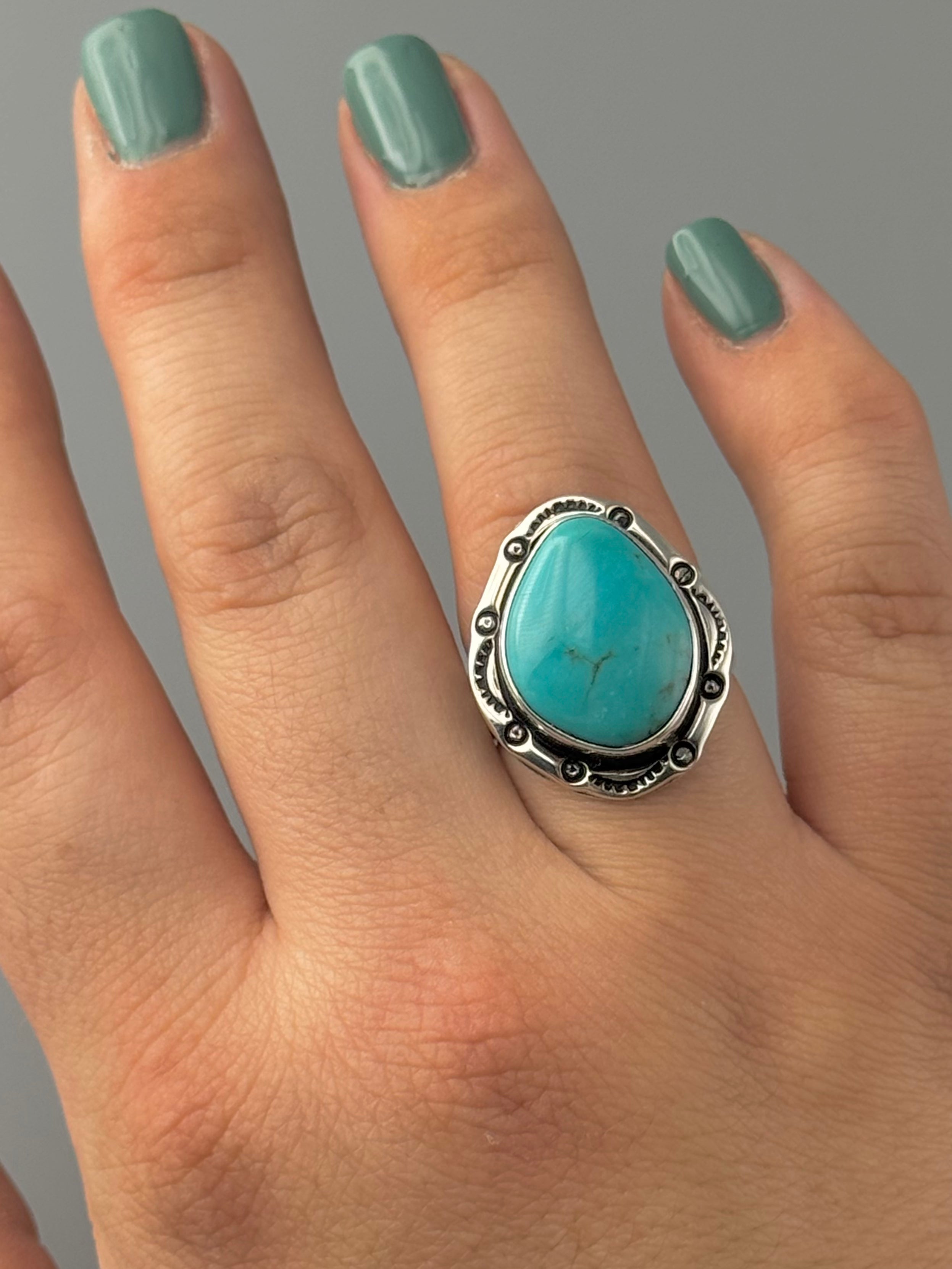 •KINGMAN TURQUOISE - SHÁ• Navajo silver ring (size 8.5)