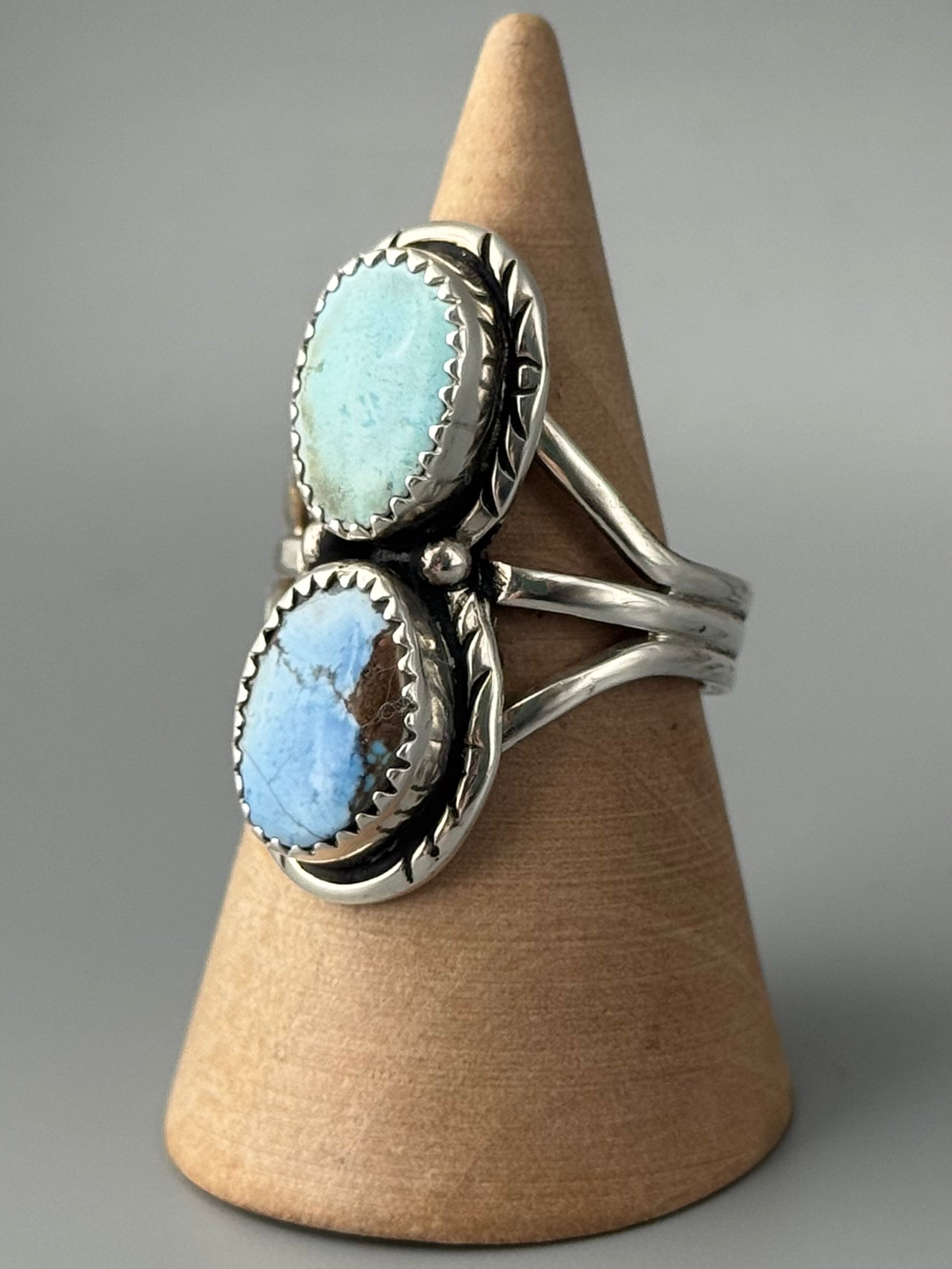•GOLDEN HILL TURQUOISE - NAAKI - 1• Navajo silver ring (size 9)