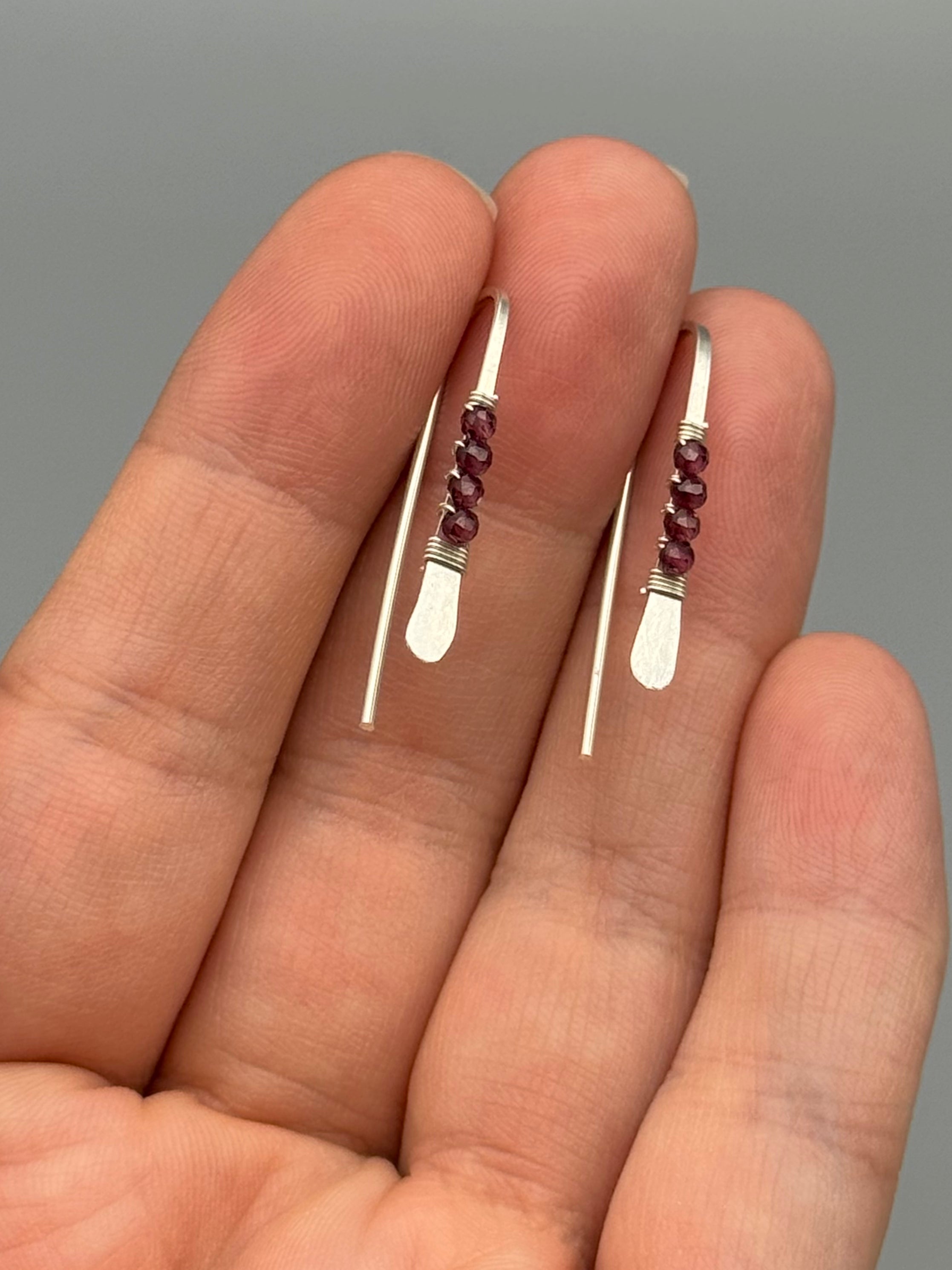 •PETITE THREADER• garnet + silver earrings