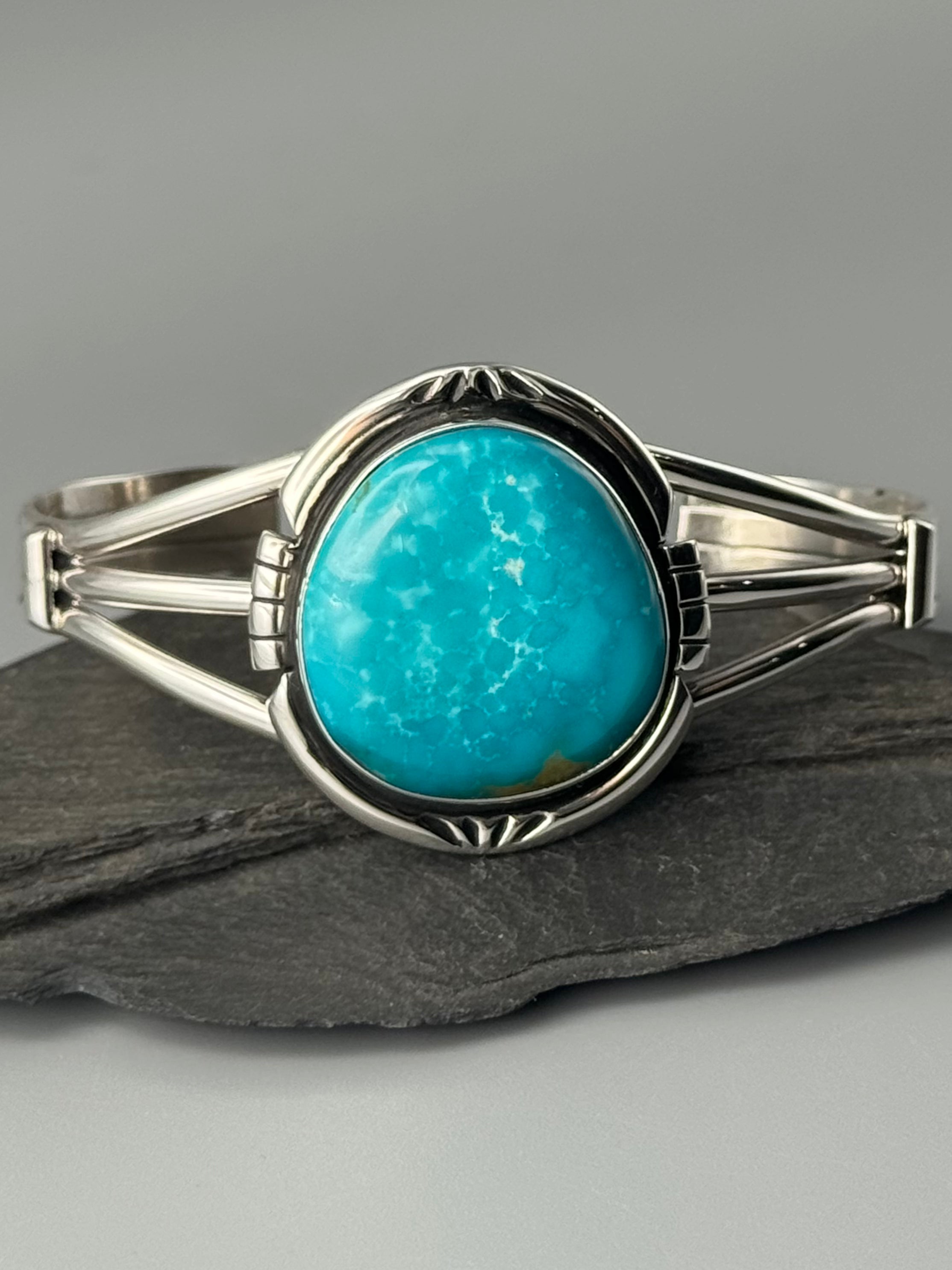 •KINGMAN TURQUOISE - BIG MOUNTAIN• Navajo sterling silver cuff bracelet (7.25" +/-)