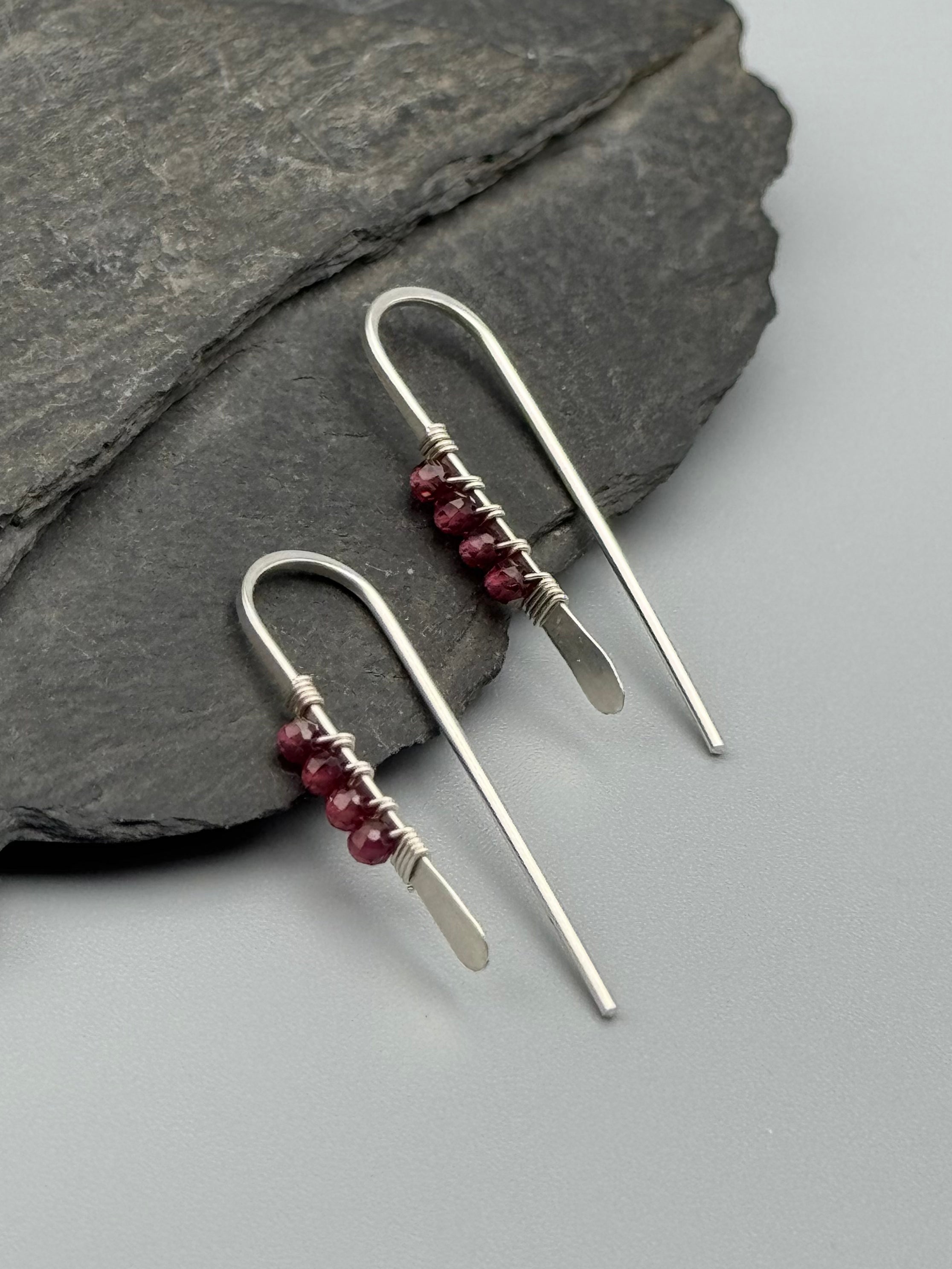 •PETITE THREADER• garnet + silver earrings